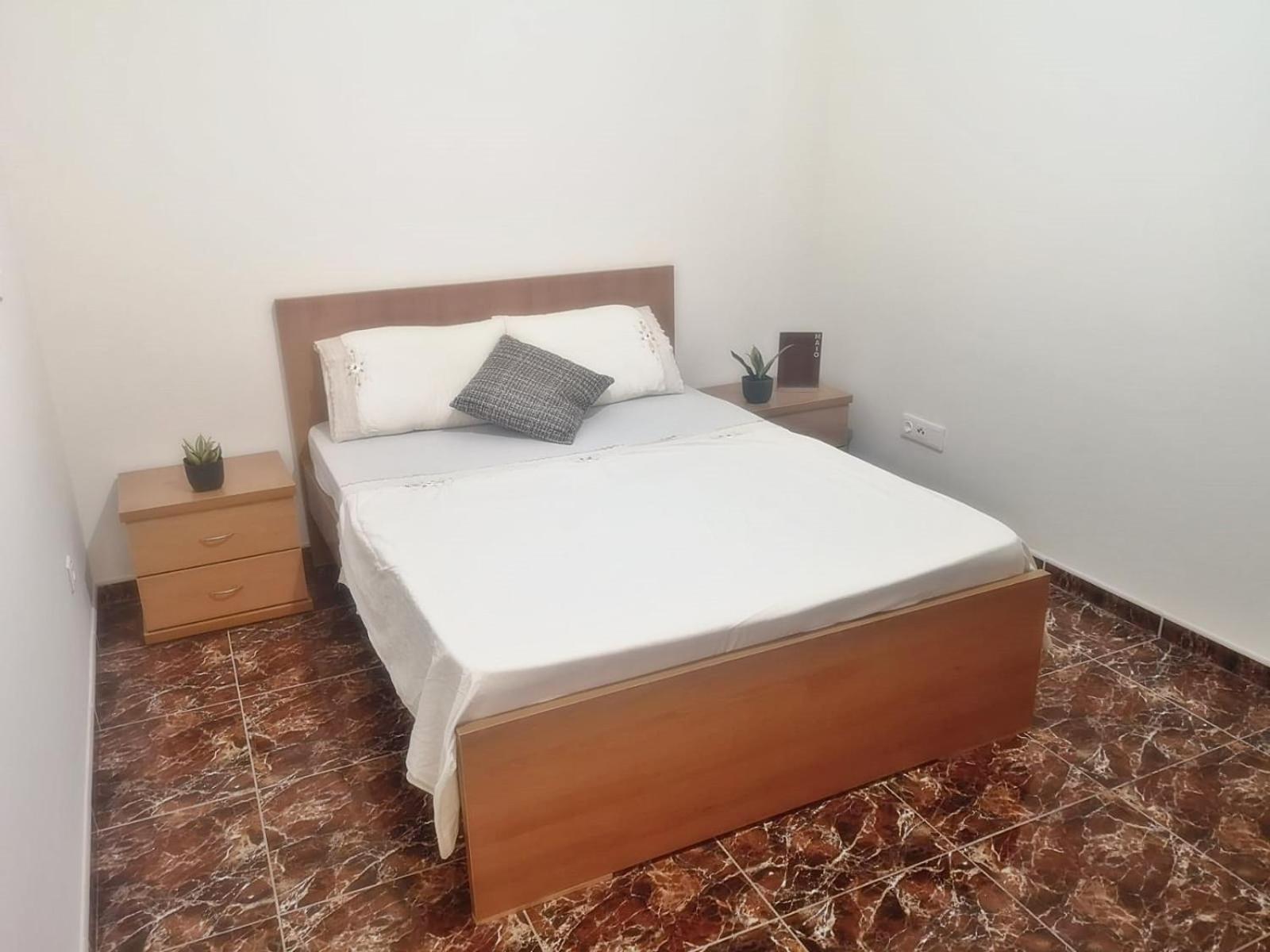 Double Room With Shared Bathroom photo 1