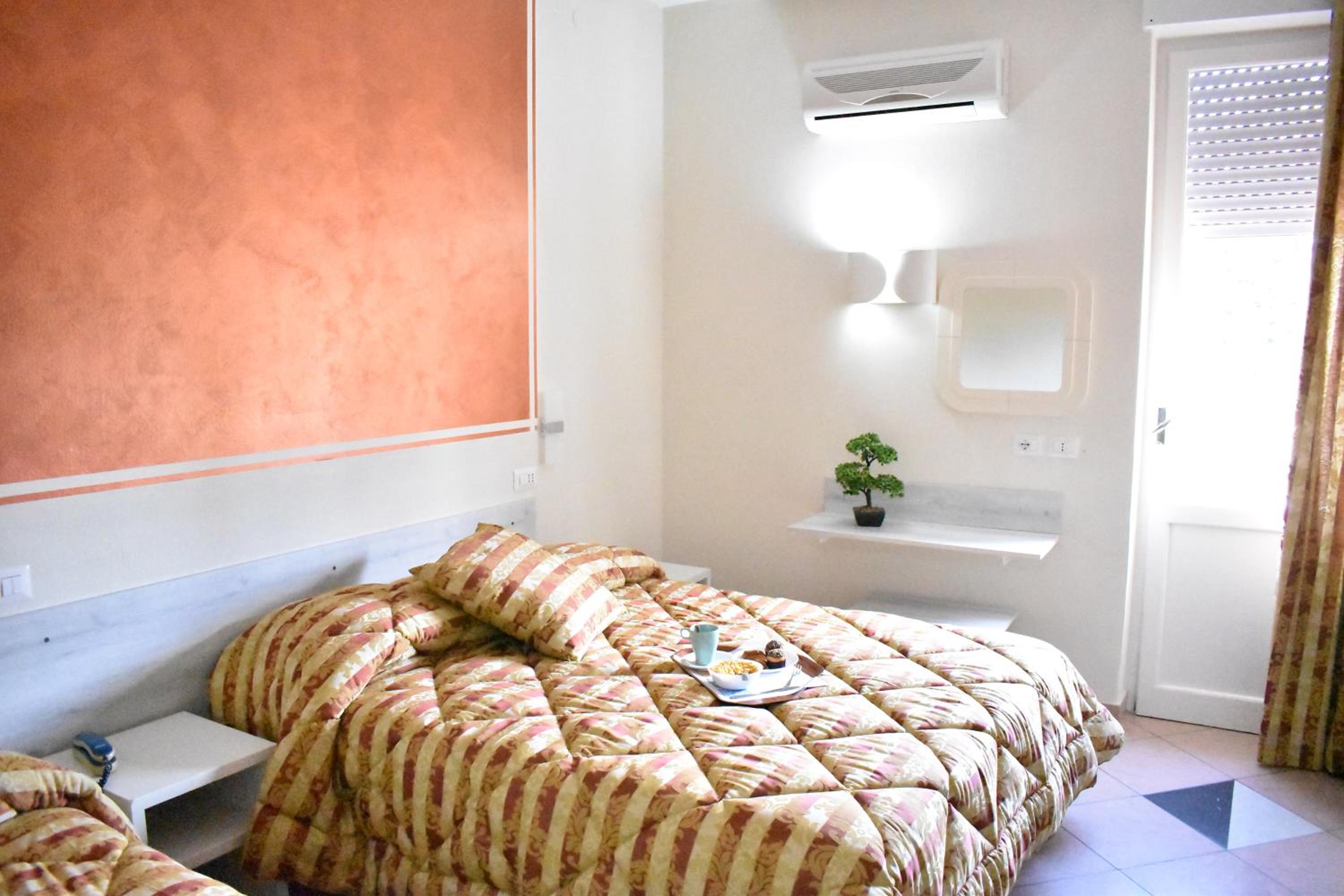 Triple Room - Photo 6