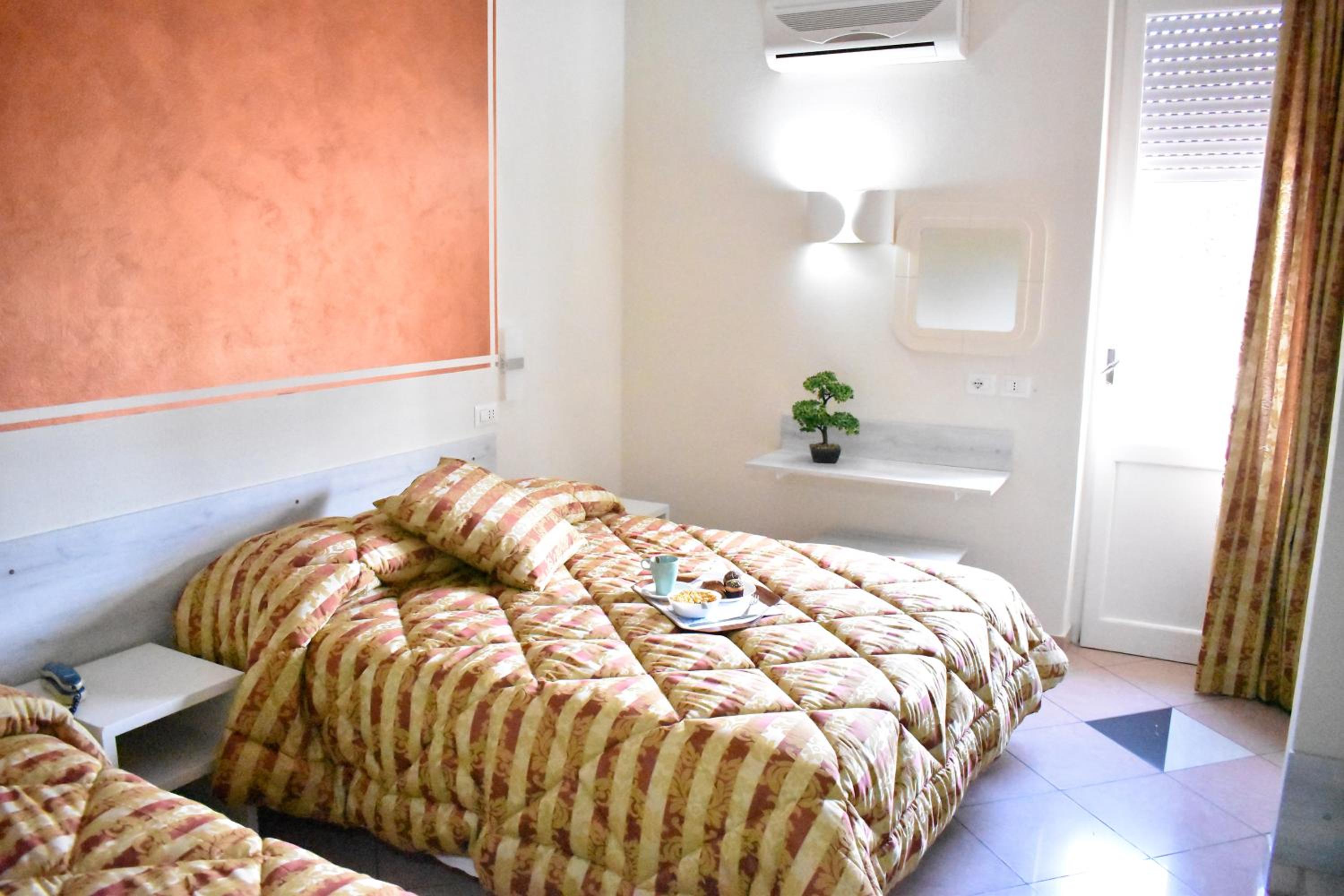 Triple Room - Photo 1