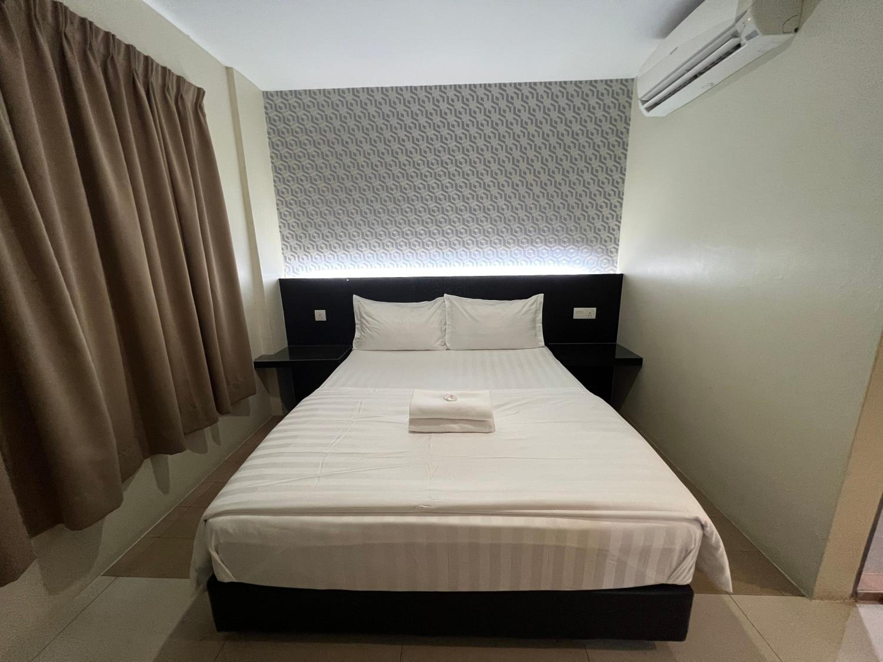 Economy Double Room photo 3