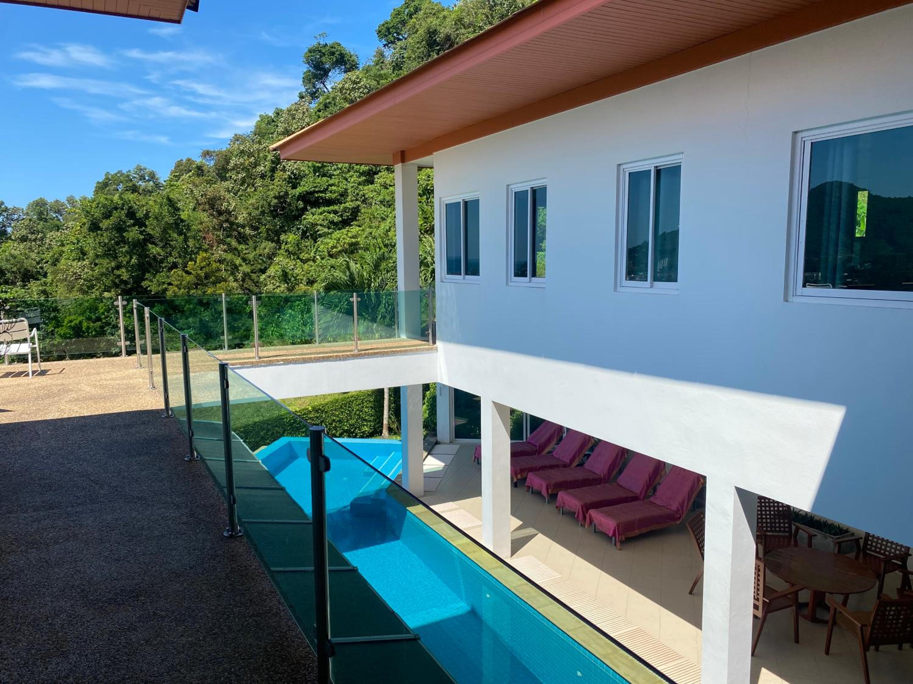 Villa with Sea View - Photo 11