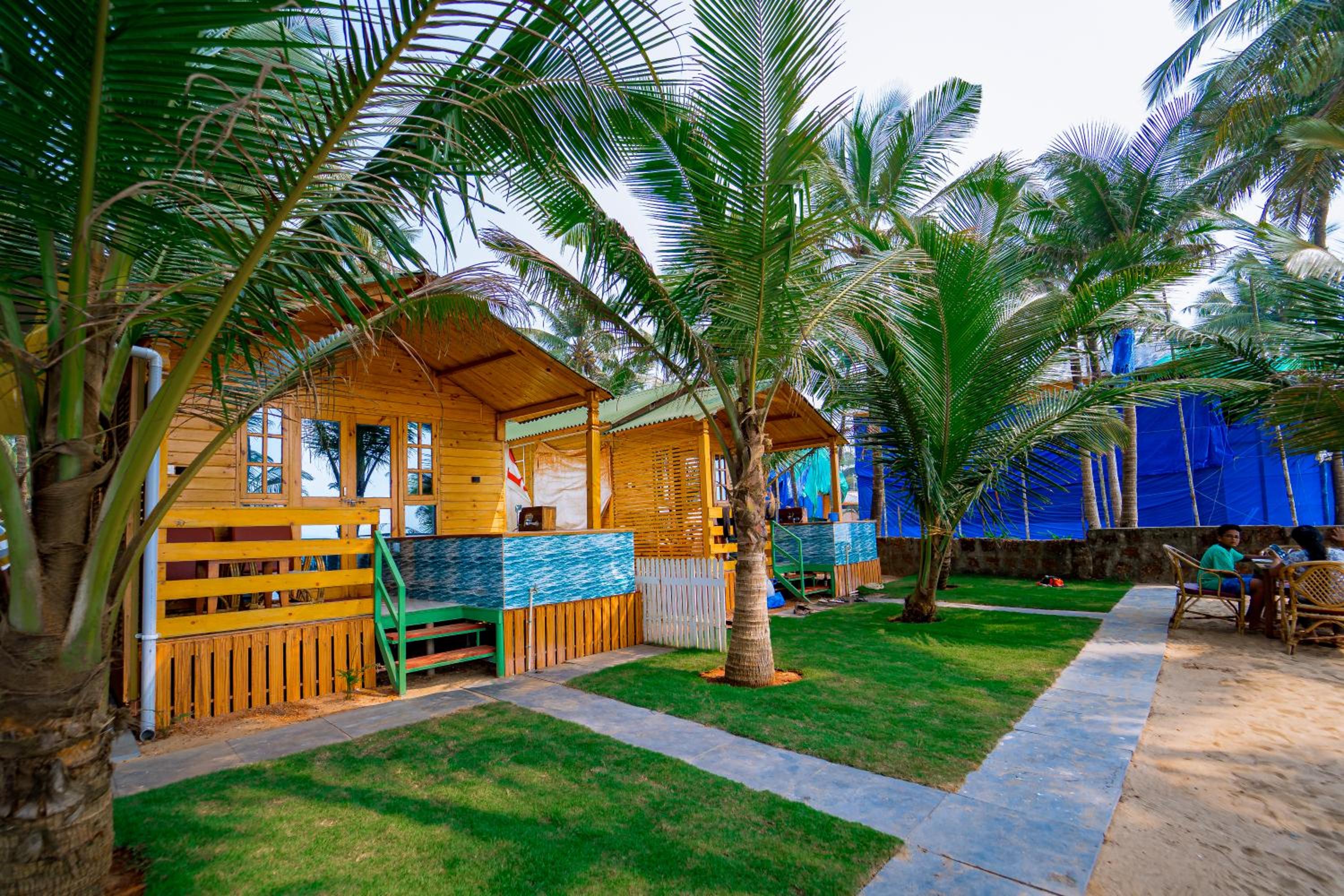 Deluxe Double Room with Balcony and Sea View photo 3