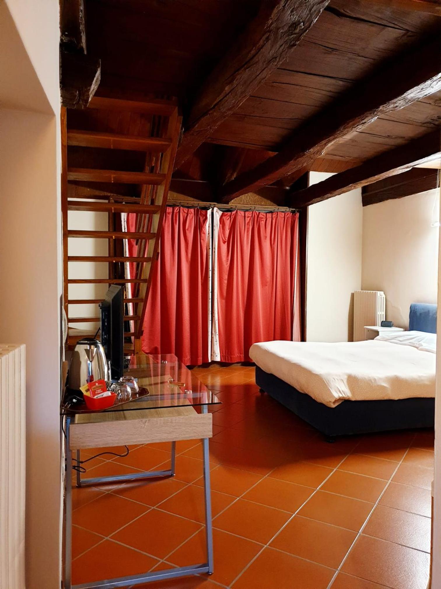 Triple Room - Photo 2