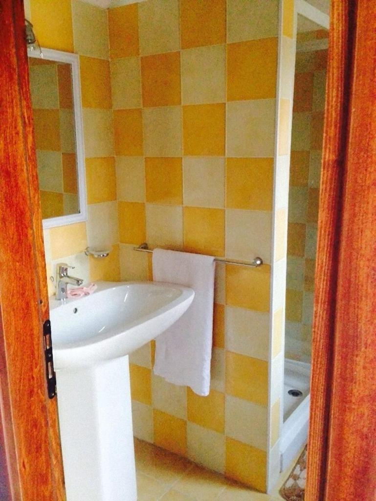 Deluxe Double Room with Balcony photo 2