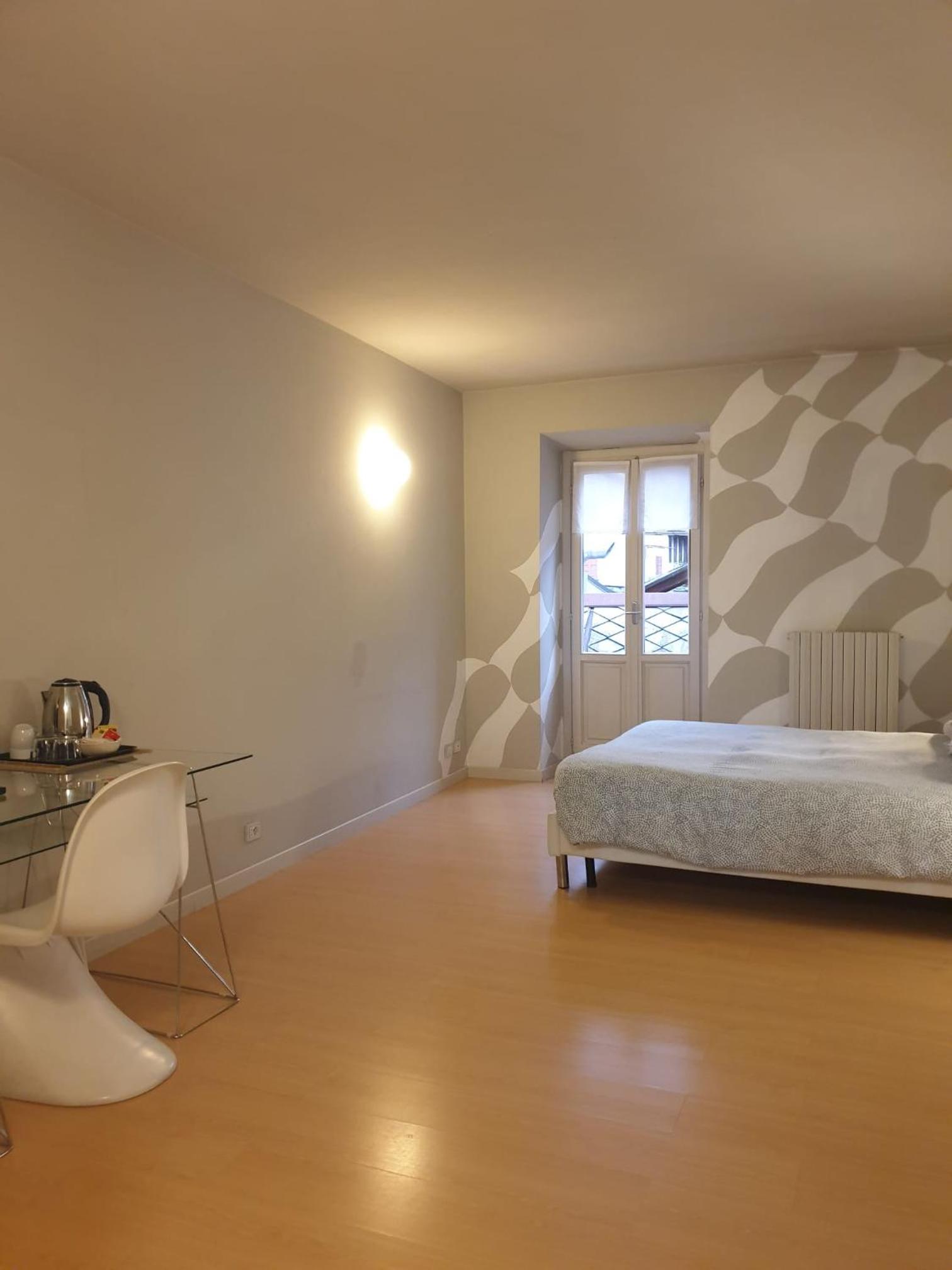 Double Room - Photo 5