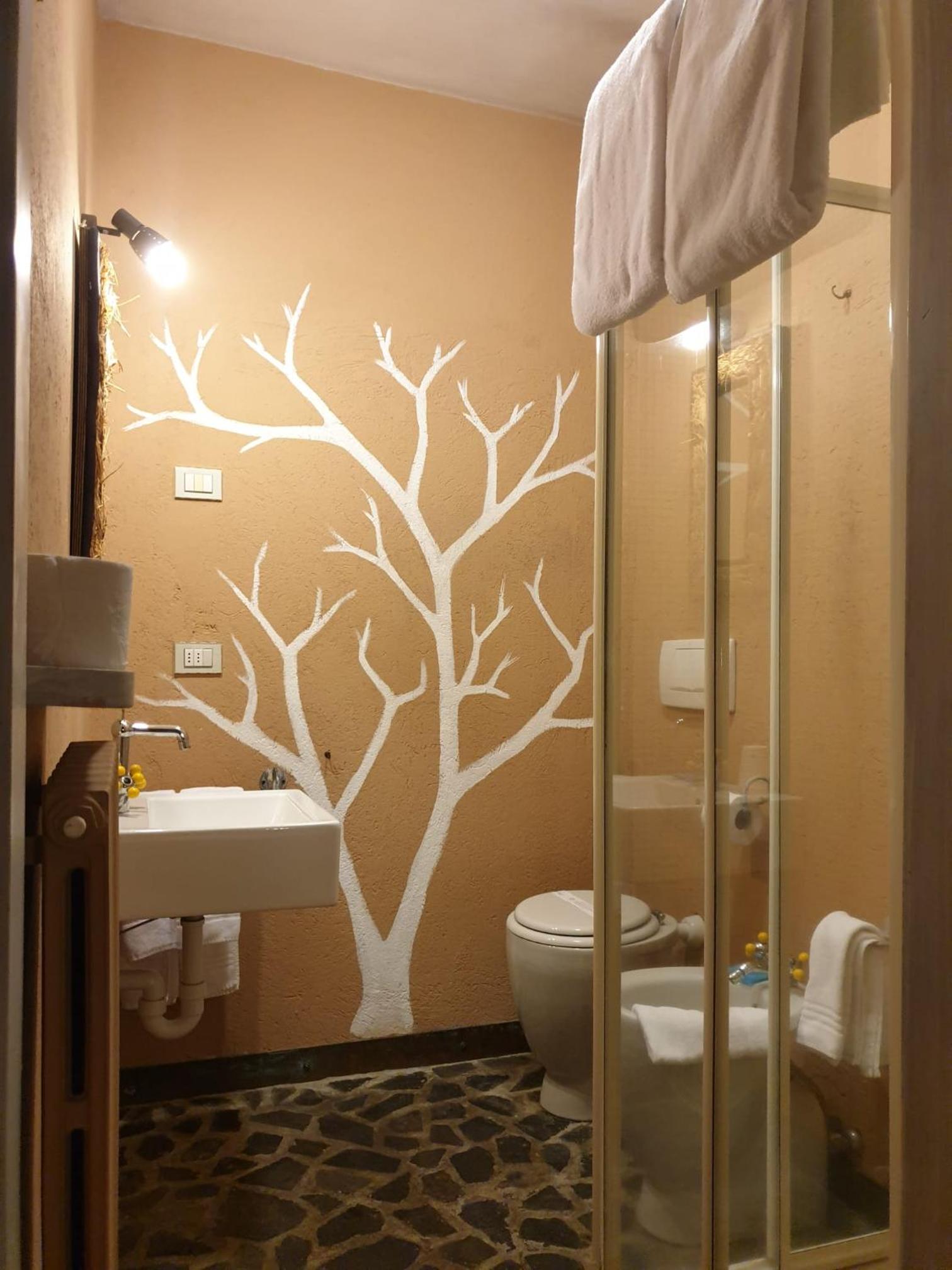 Double Room - Photo 13