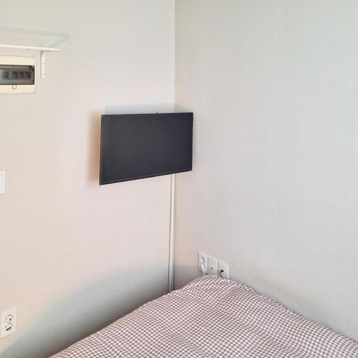 One-Bedroom Apartment - Photo 10