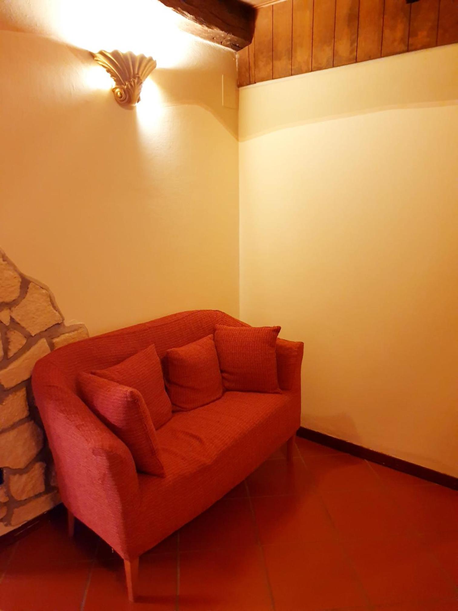 Superior Quadruple Room - Photo 10