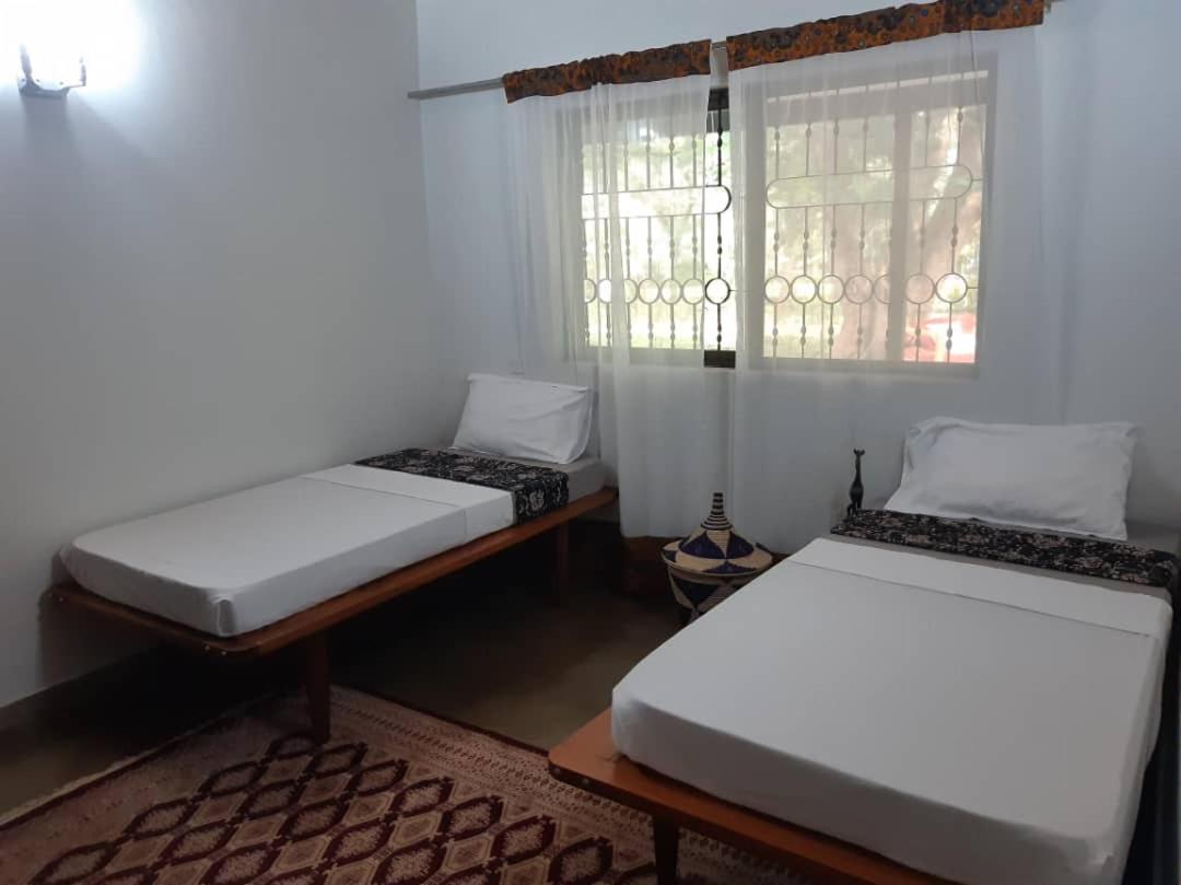 Double or Twin Room - Photo 3
