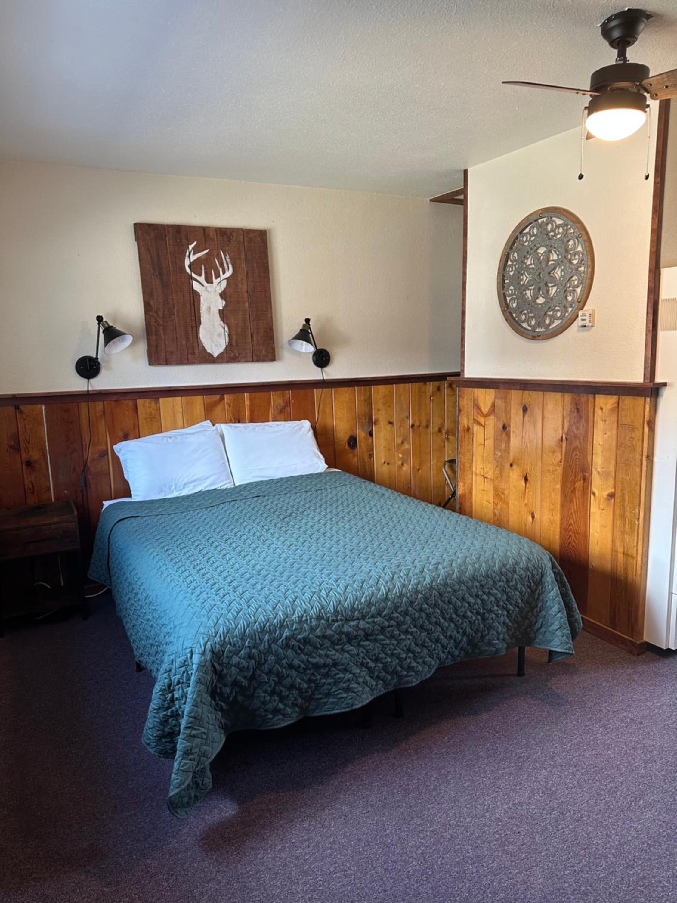 Deluxe Double Room with Bath photo 1