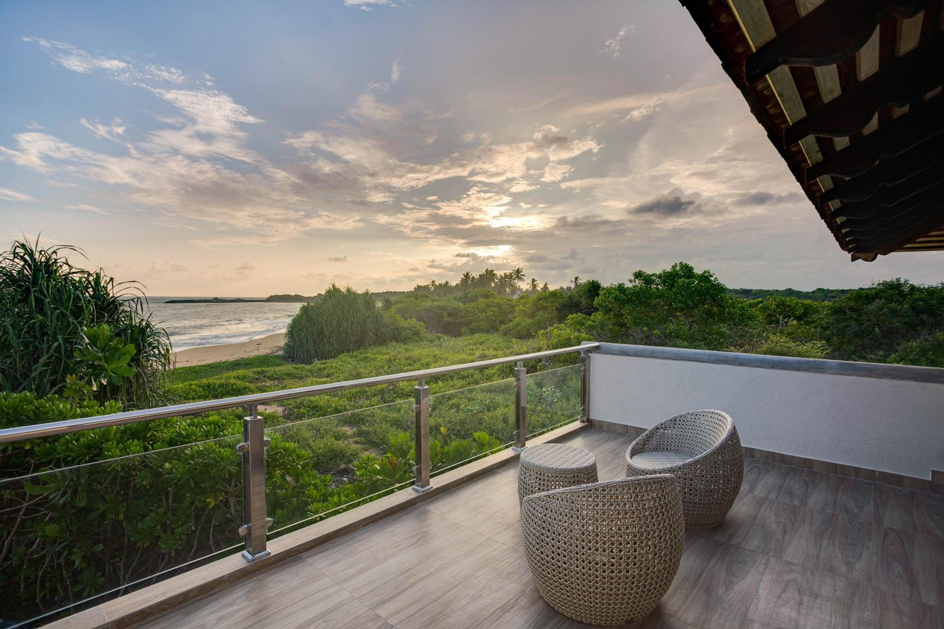 Junior Suite with Ocean View - Photo 2