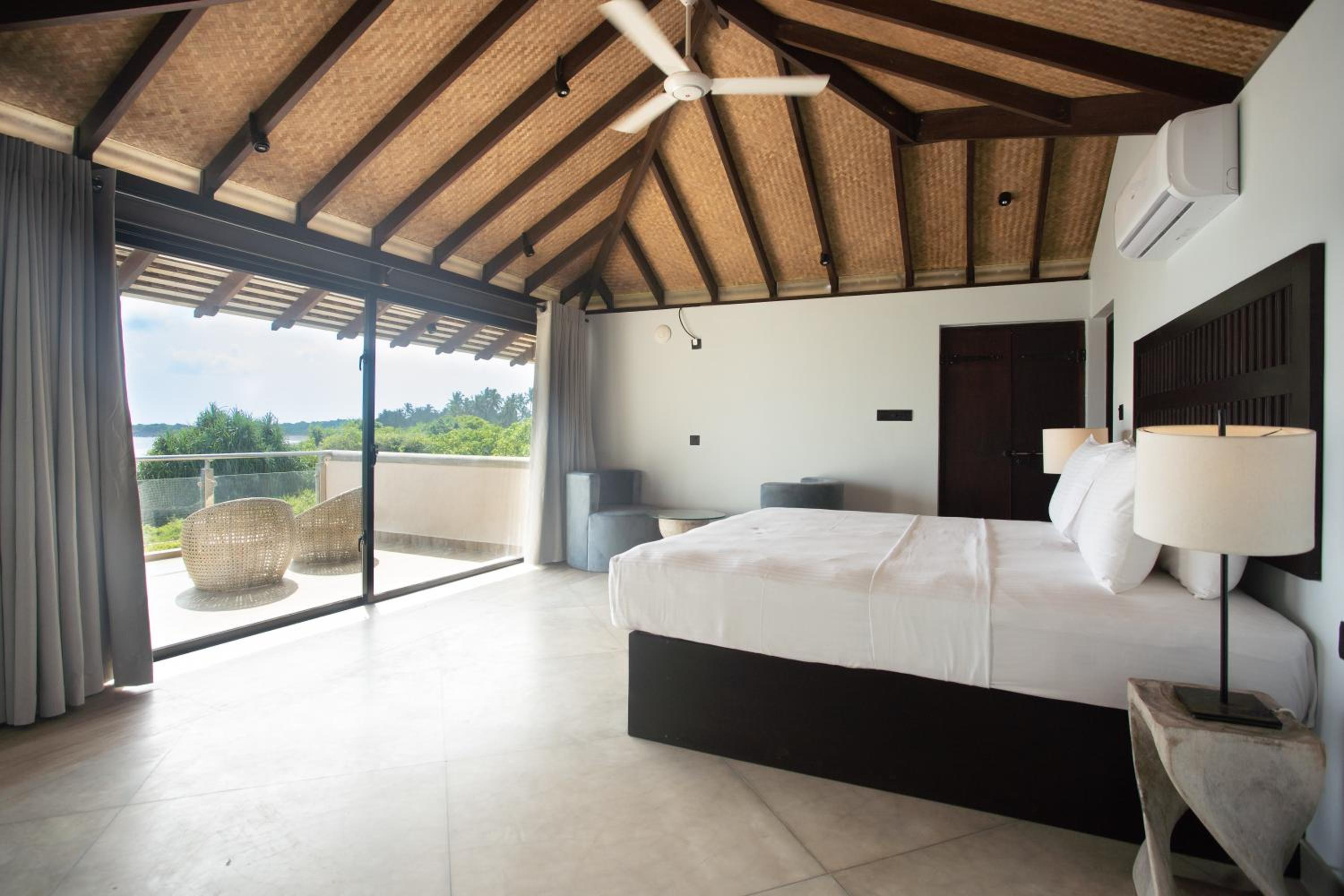 Junior Suite with Ocean View - Photo 4
