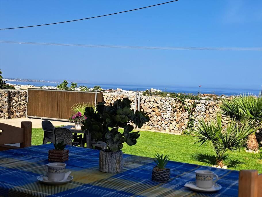 Villa with Sea View photo 3