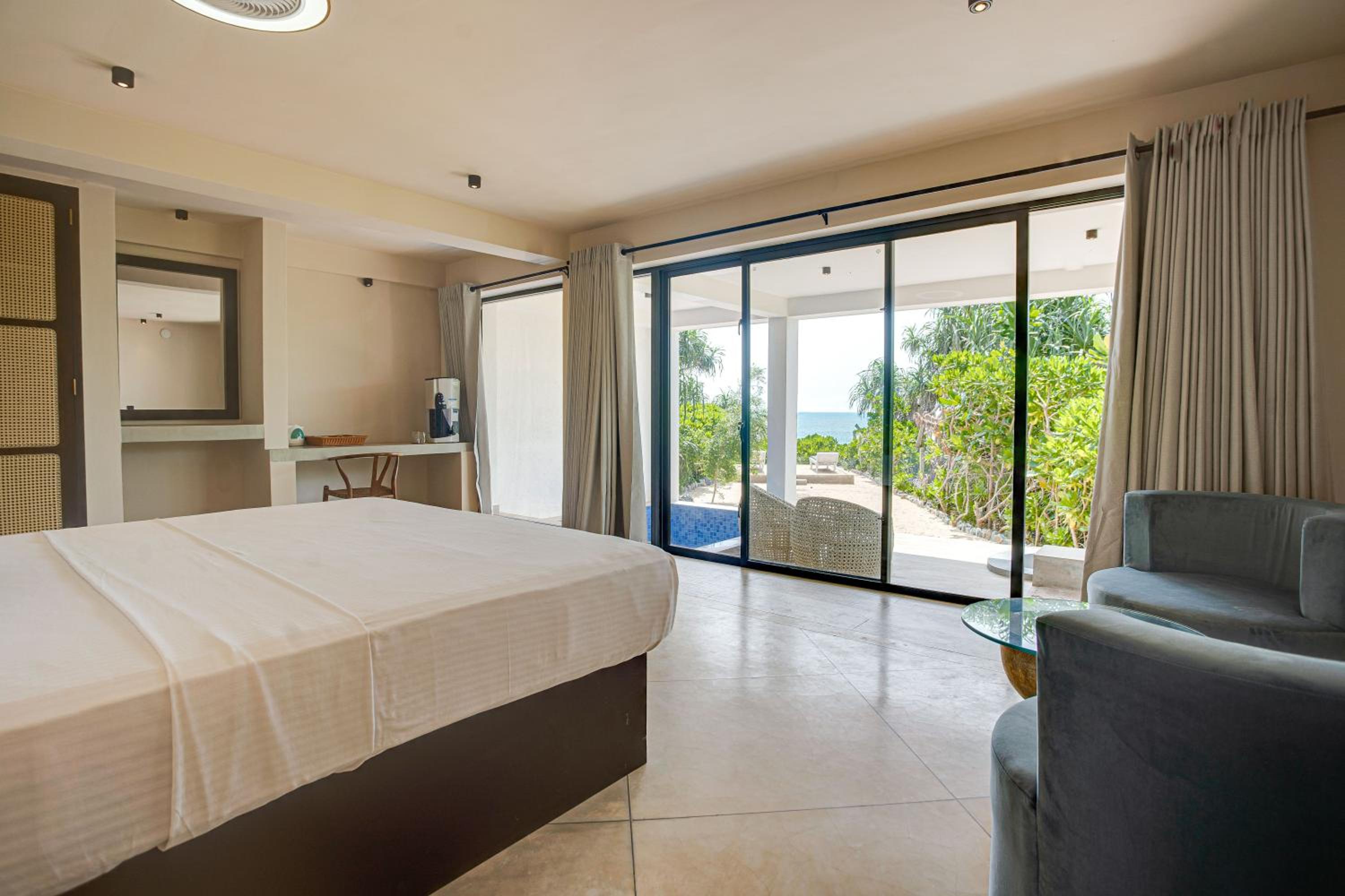 Garden Suite with Sea View - Photo 1