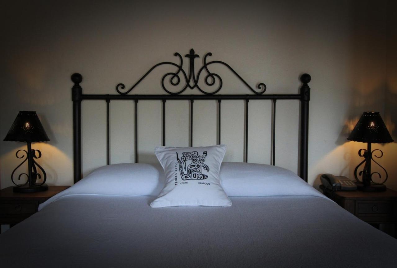 Standard Double Room with Two Double Beds photo 3