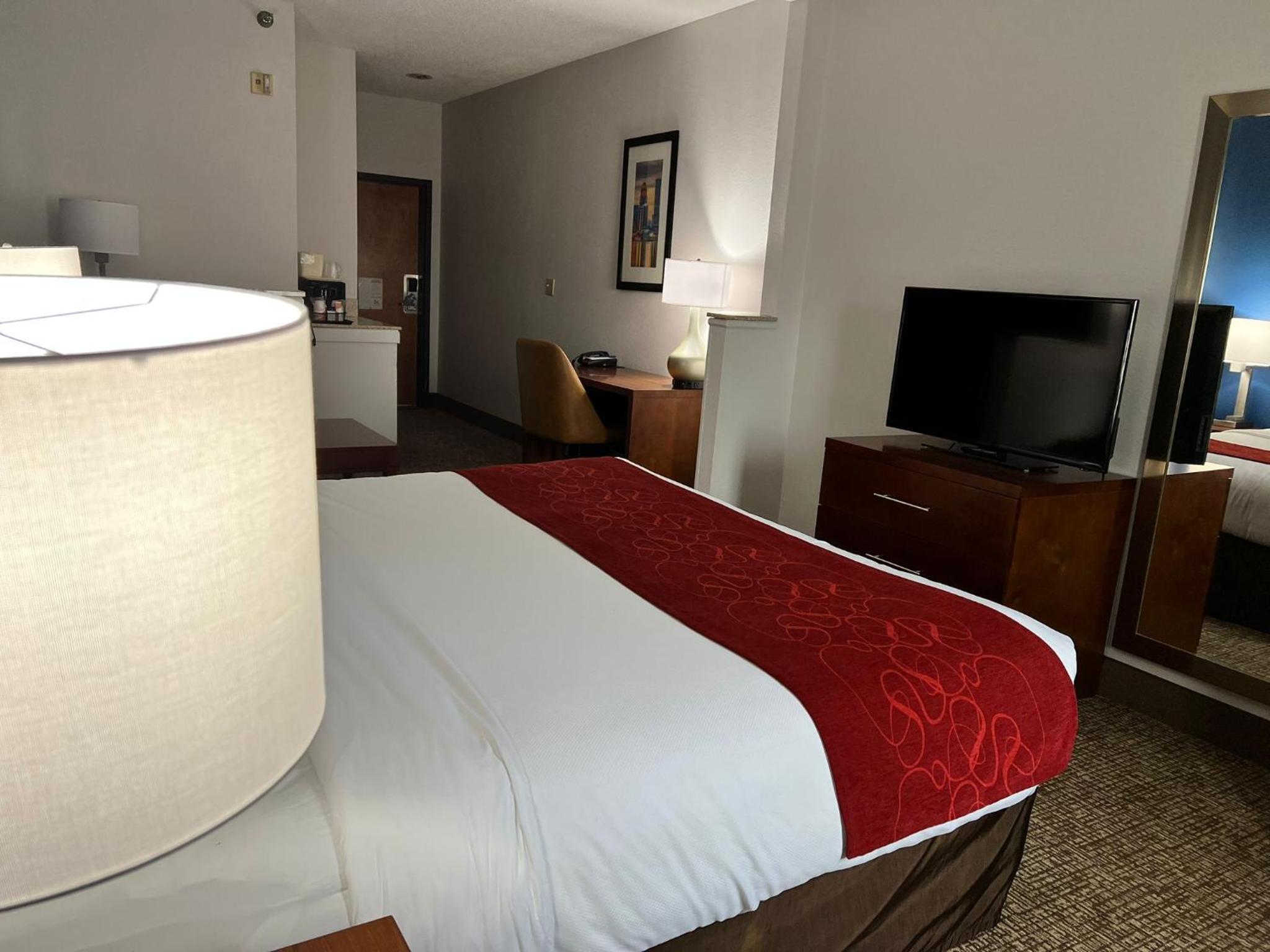 King Suite with Sofa Bed - Photo 10