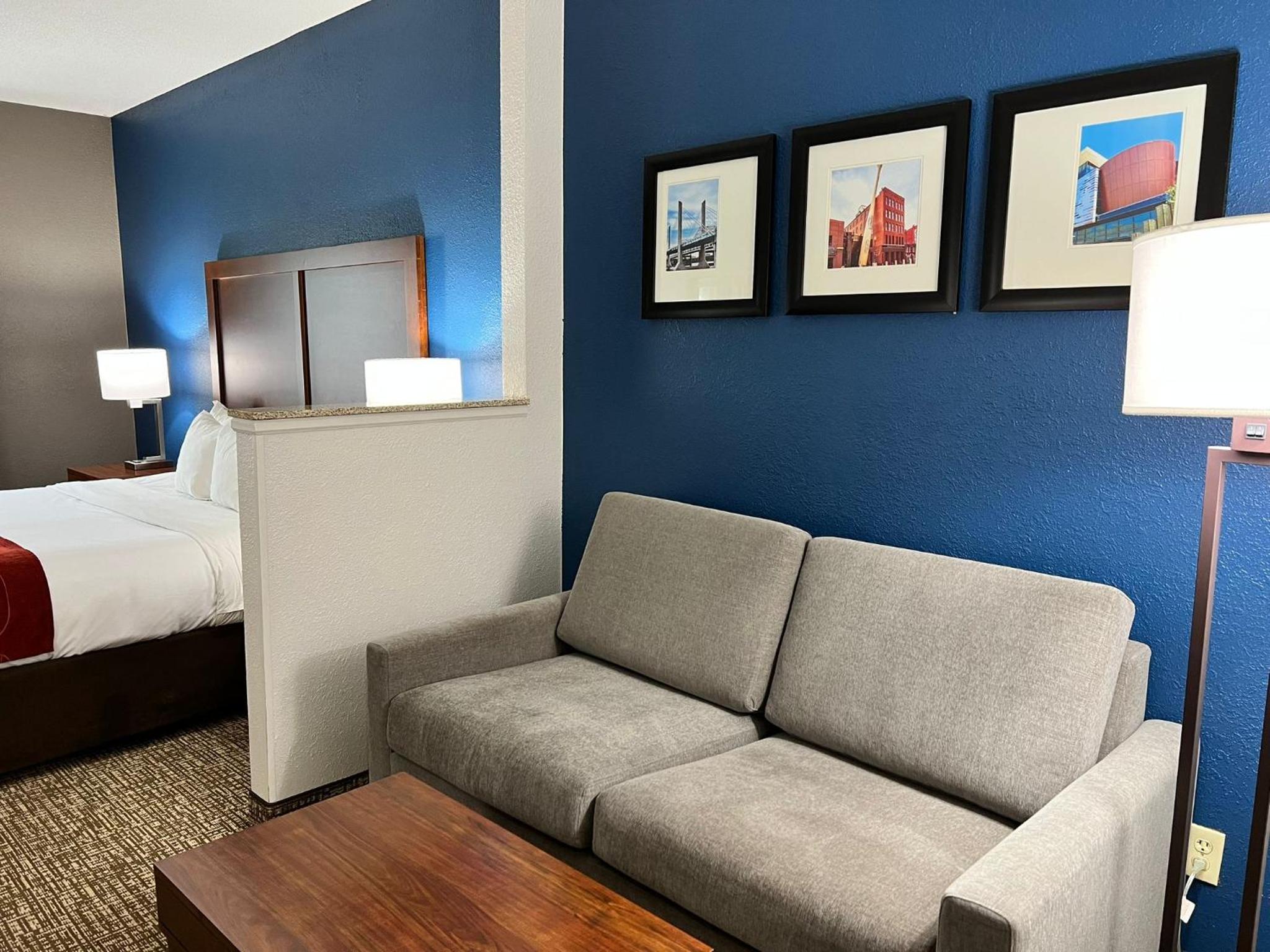 King Suite with Sofa Bed - Photo 34