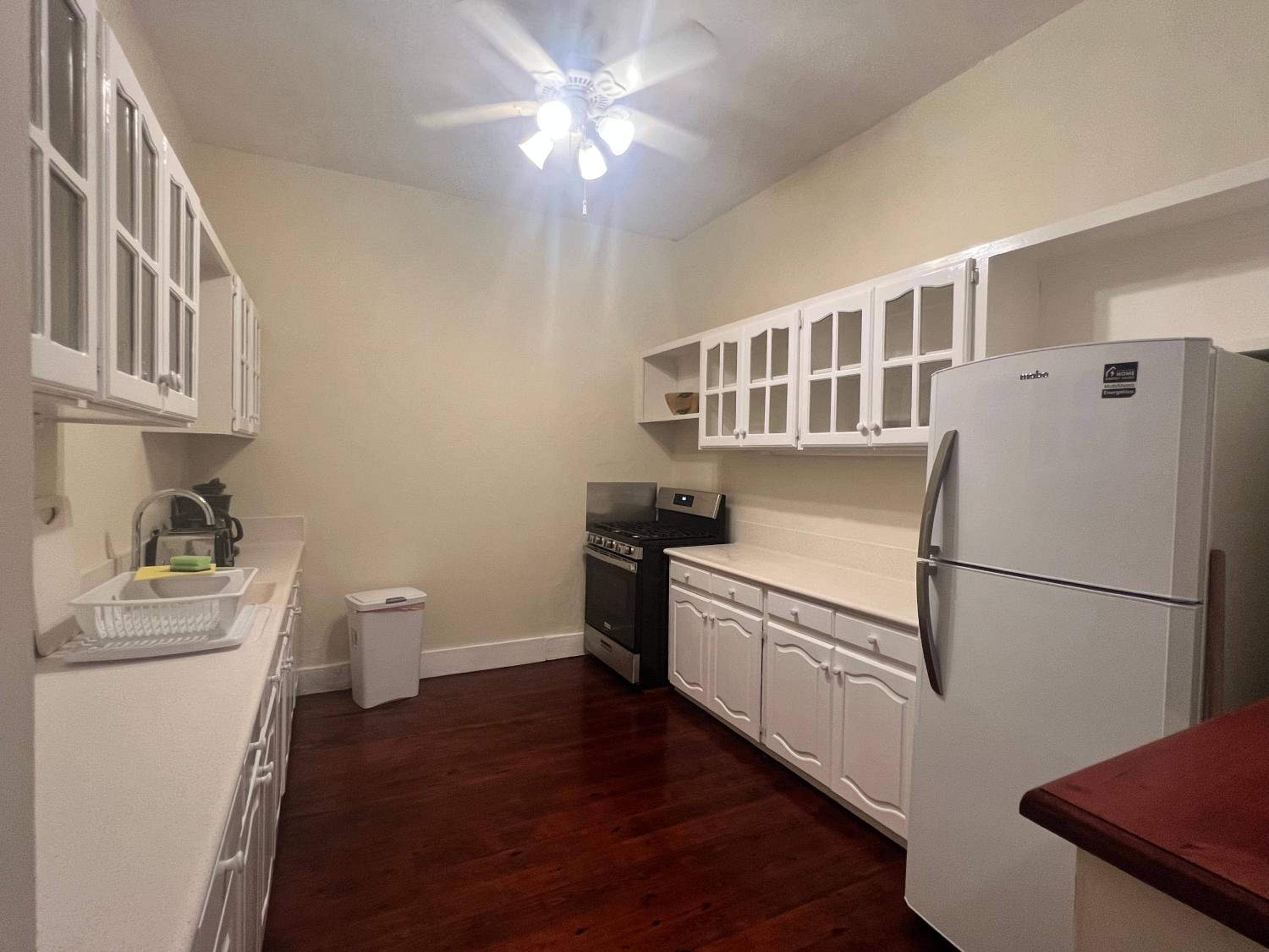 Deluxe Apartment photo 2