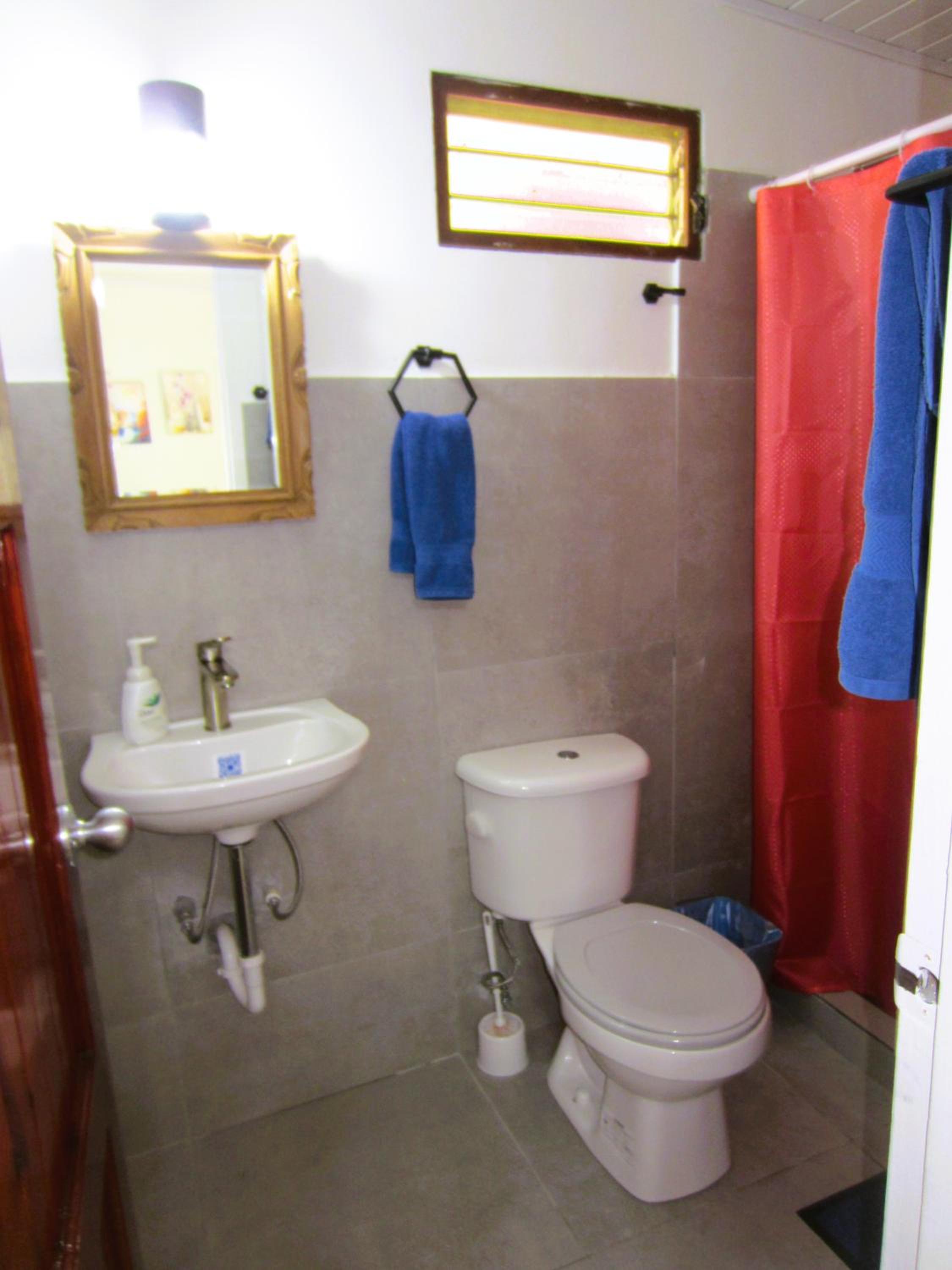Queen Room photo 3