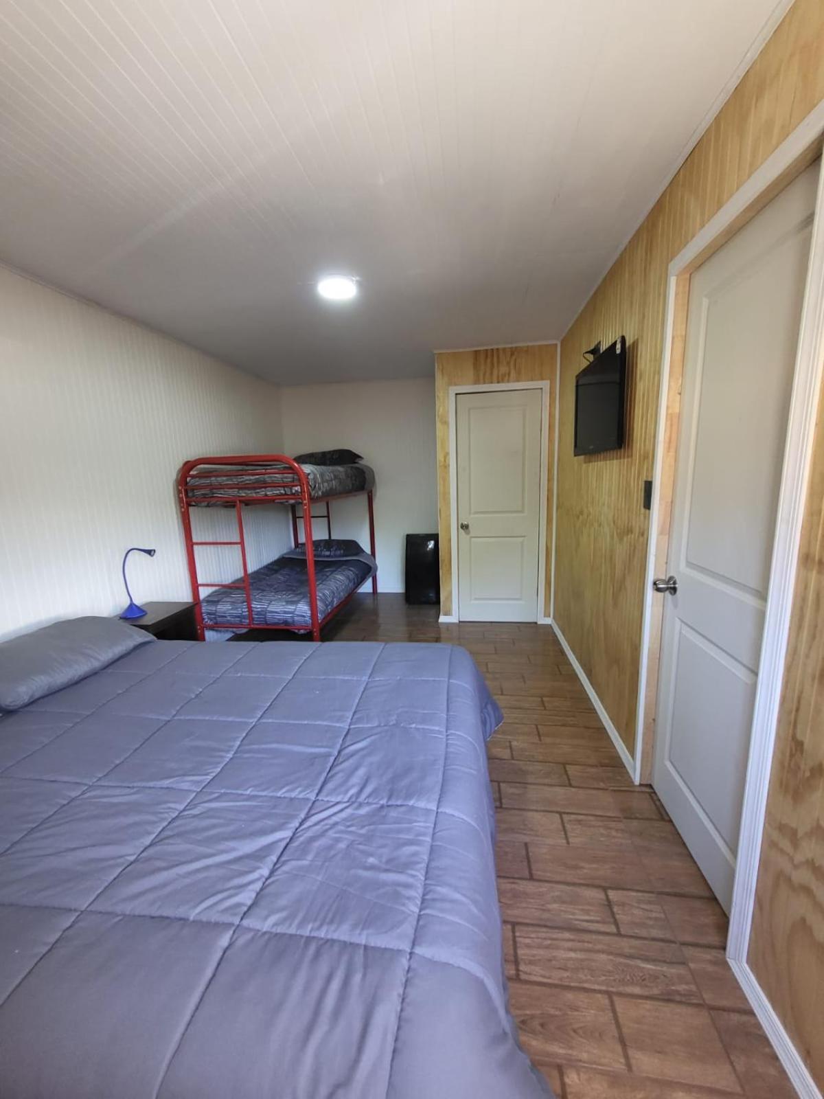 Three-Bedroom House photo 3