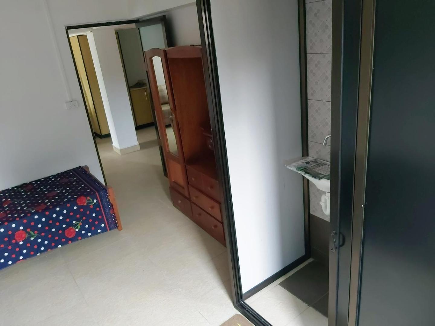 Twin Room with Bathroom photo 3