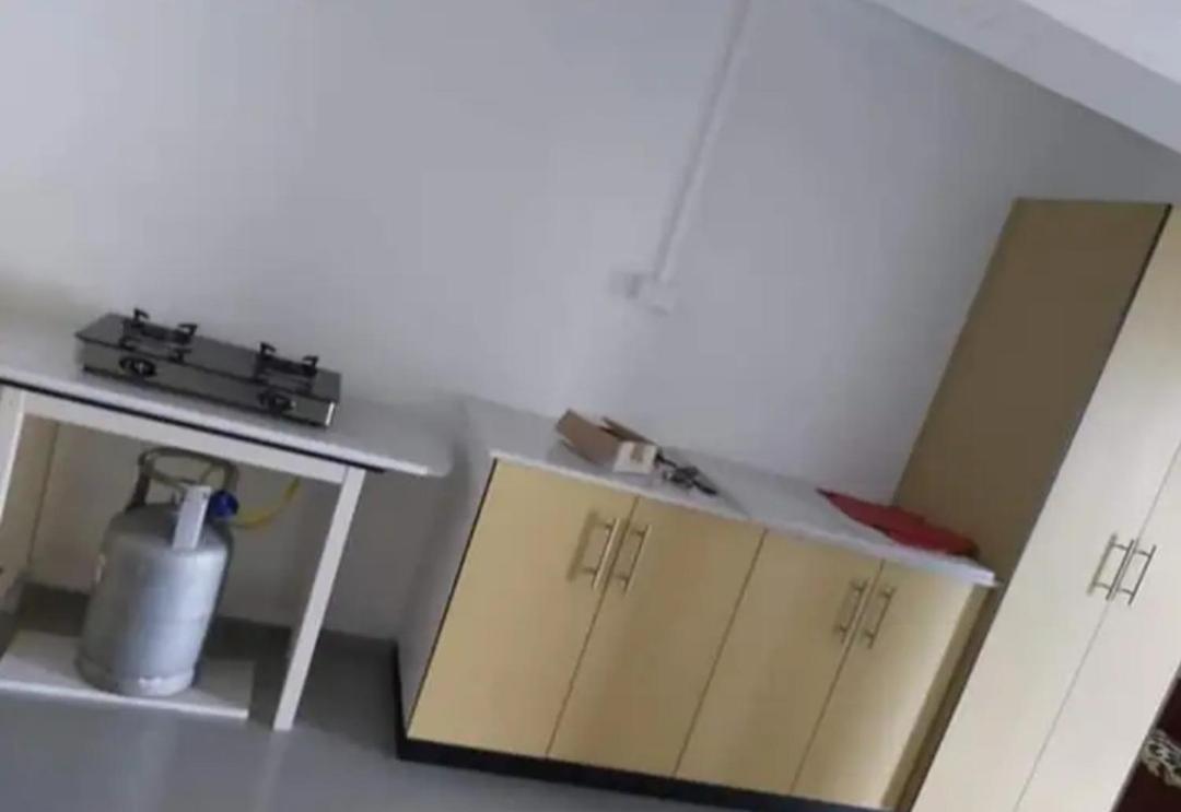 Twin Room with Bathroom photo 2