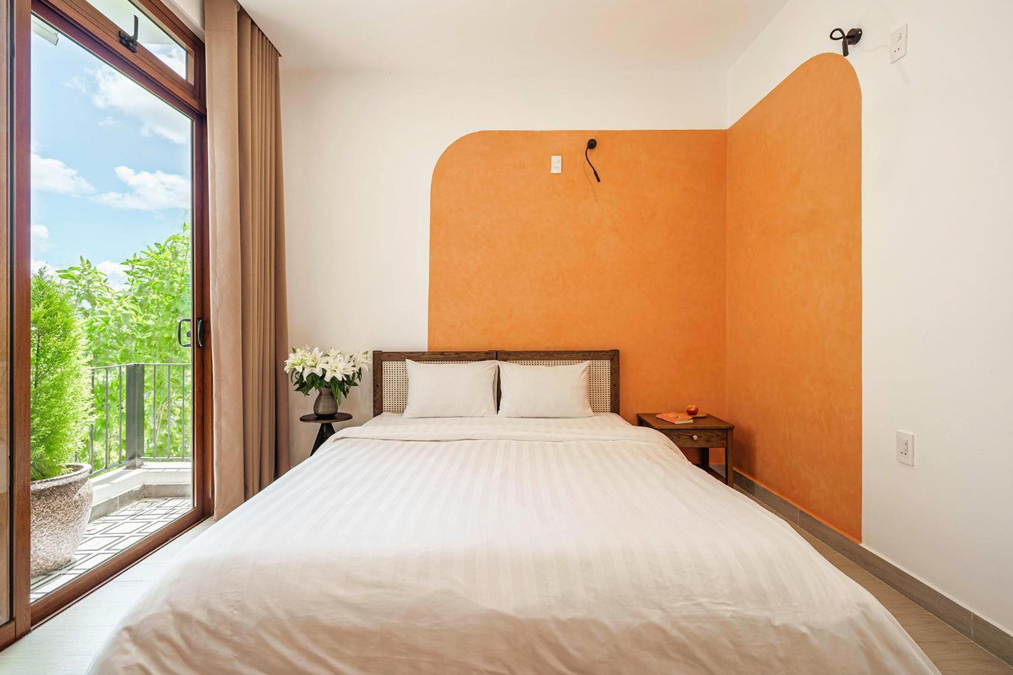 Deluxe Double Room with Balcony - Photo 1