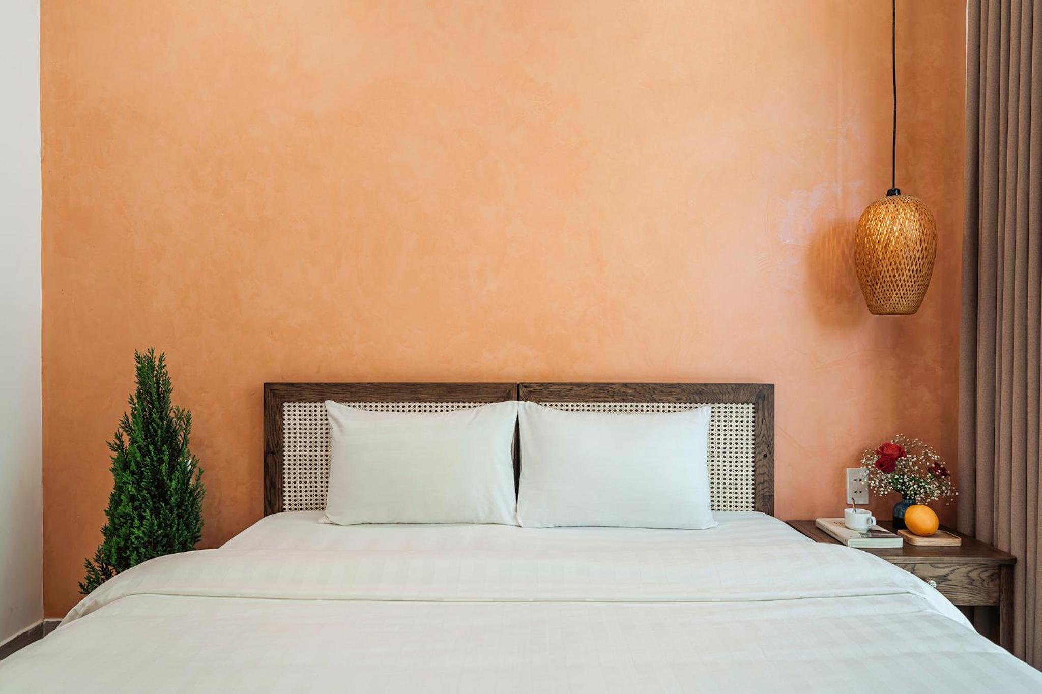 Deluxe Double Room with Balcony - Photo 2
