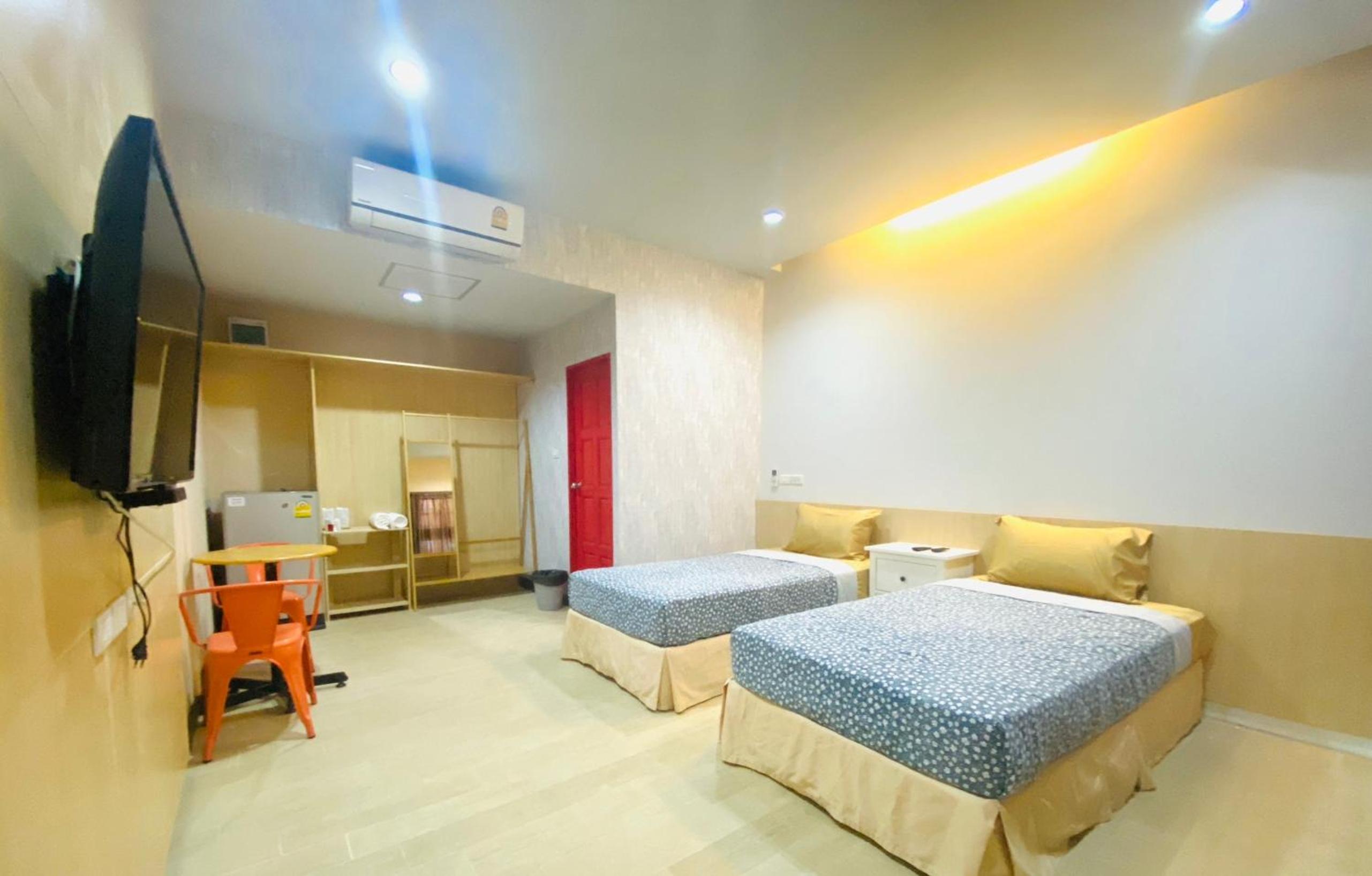 Deluxe Twin Room