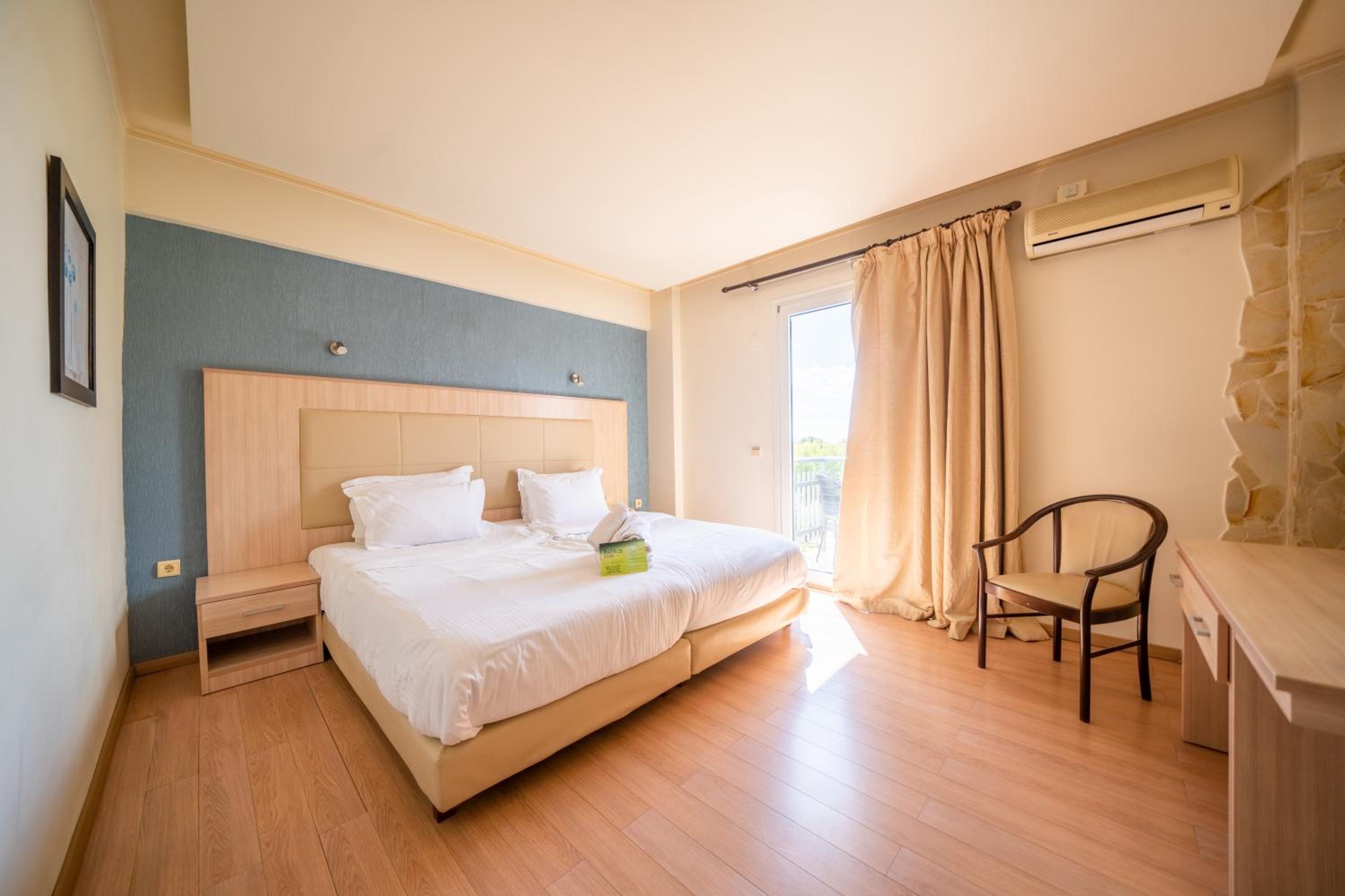 Triple Room - Photo 1