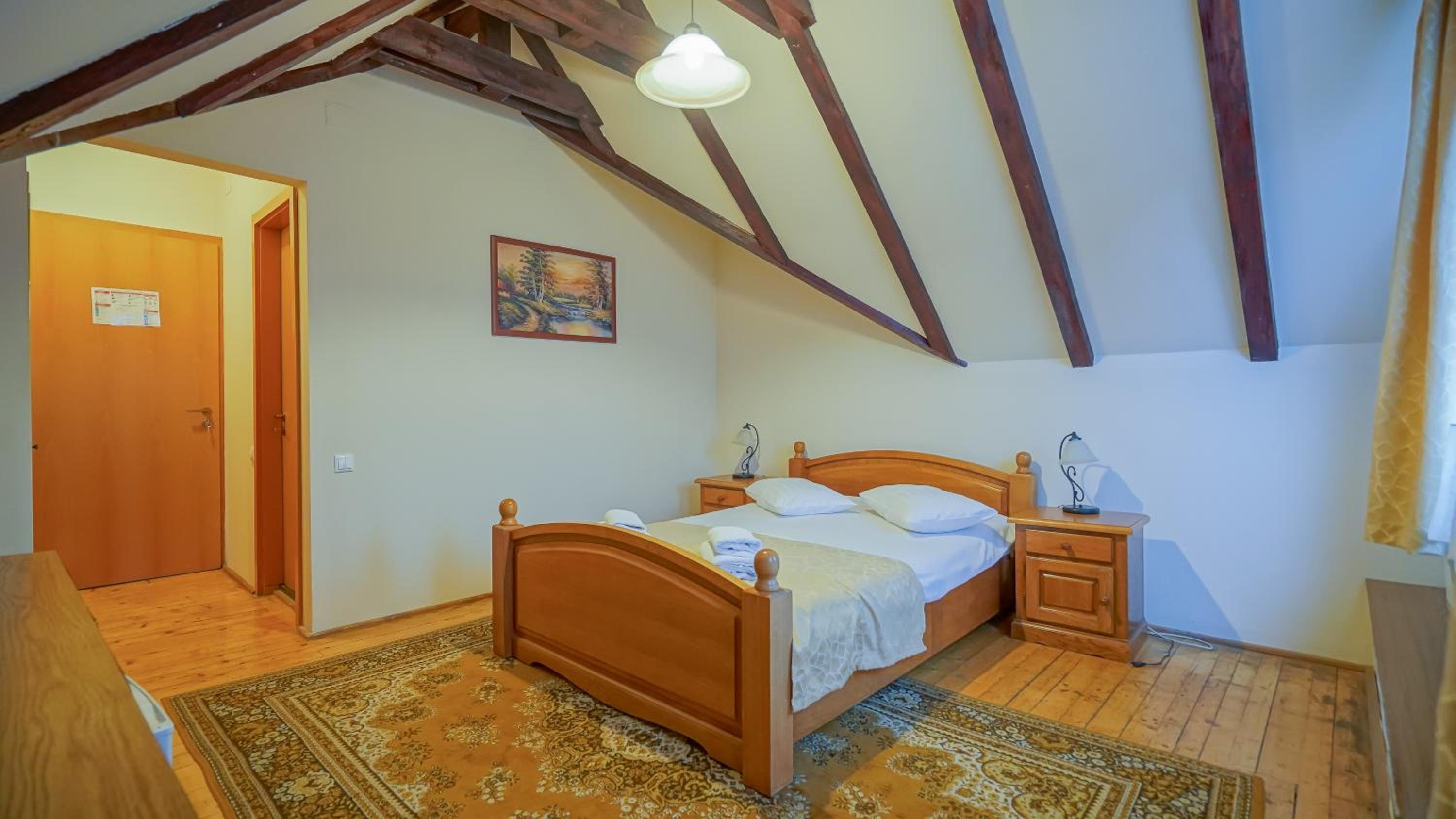 Double Room - Photo 2