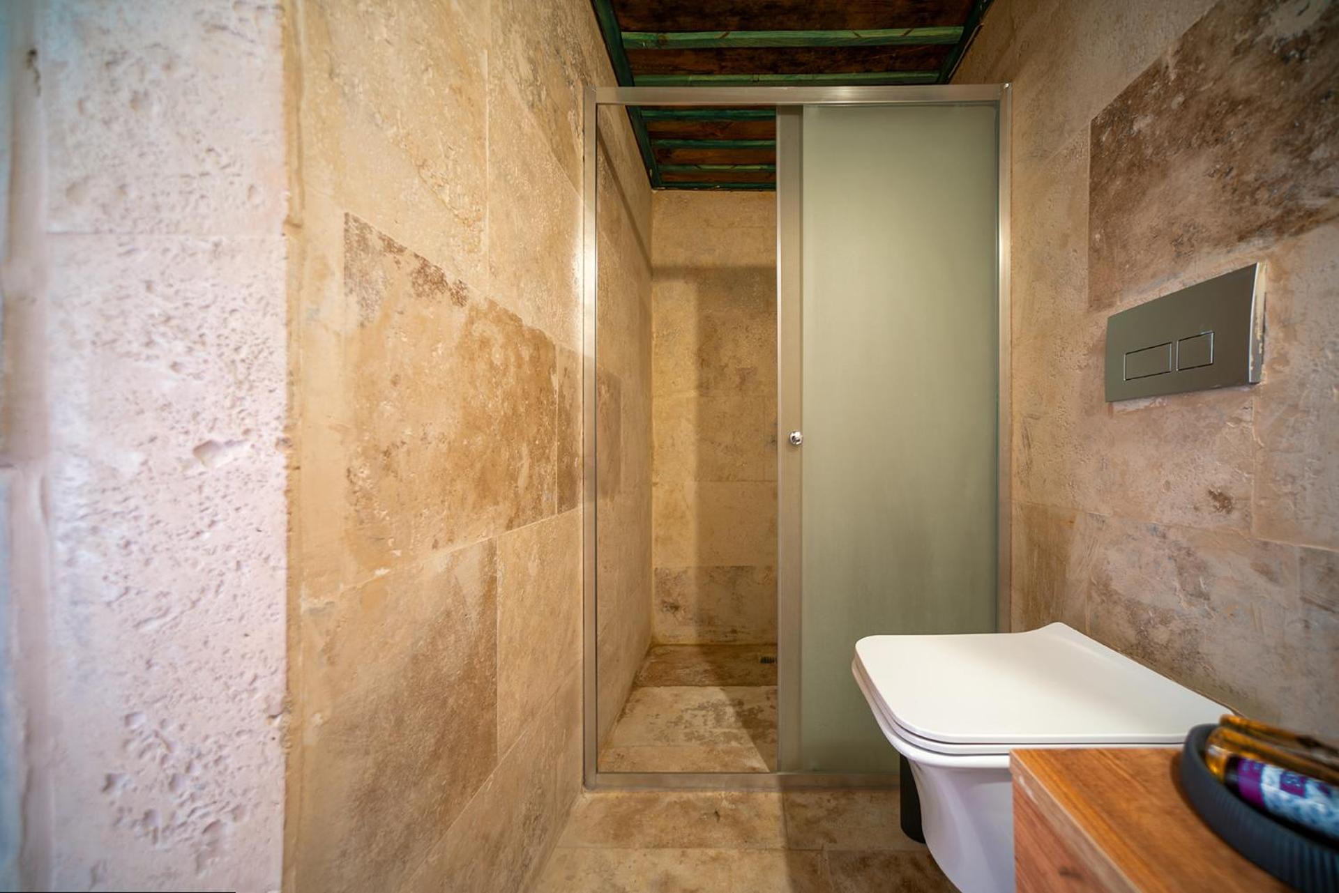 King Room with Spa Bath photo 3
