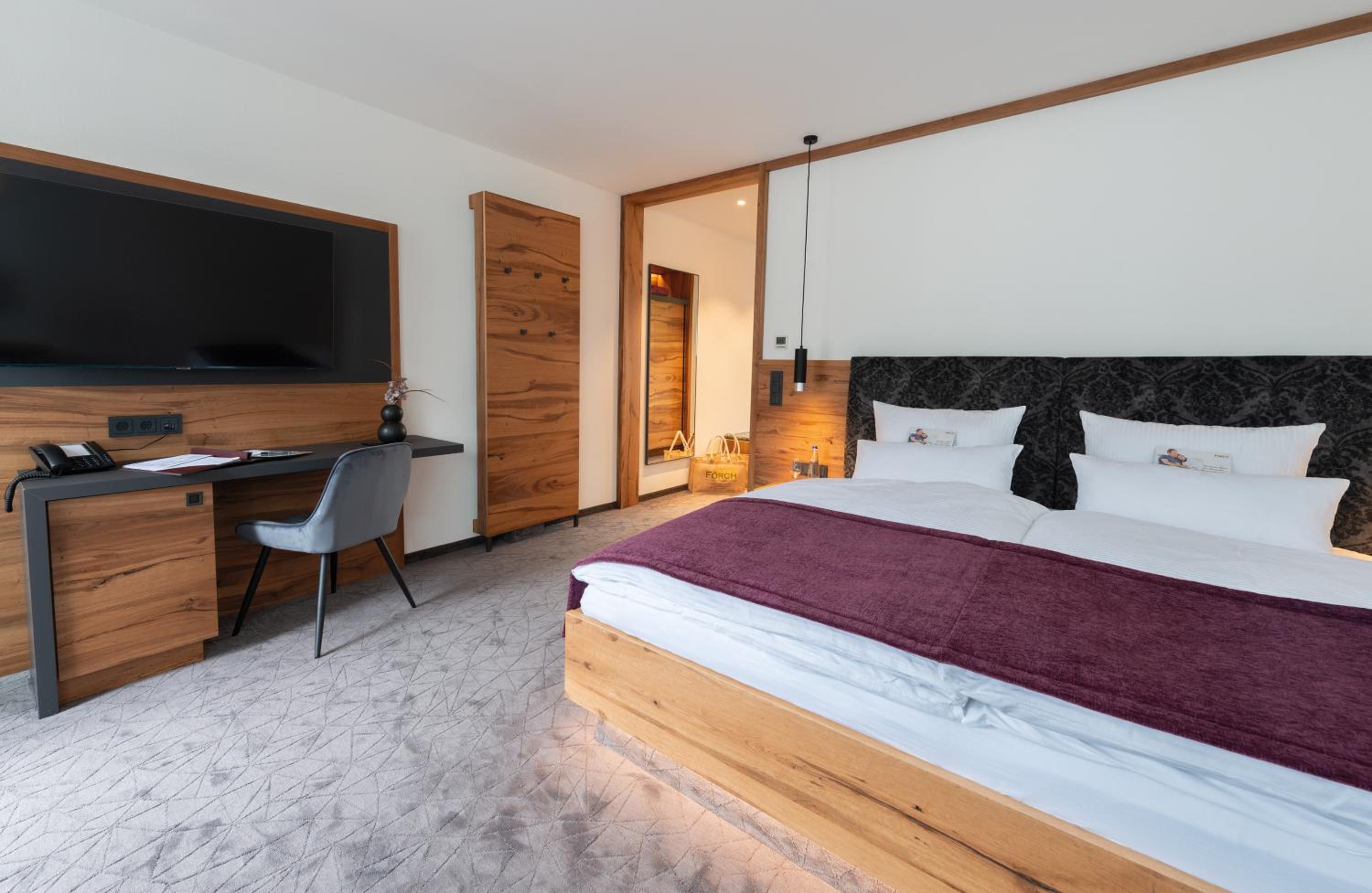Deluxe Double Room with Balcony - Photo 1