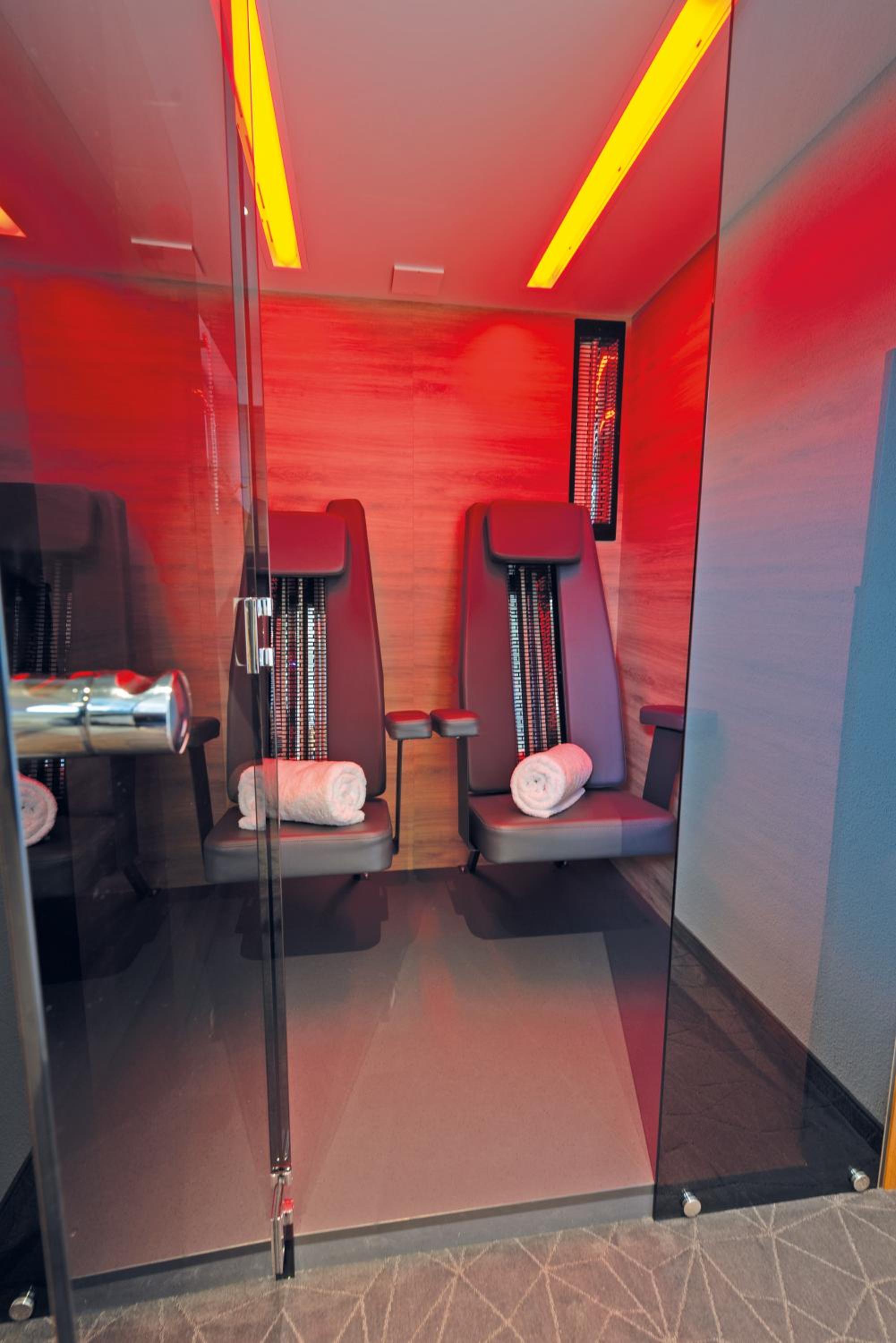 Deluxe Double Room with Balcony - Photo 2