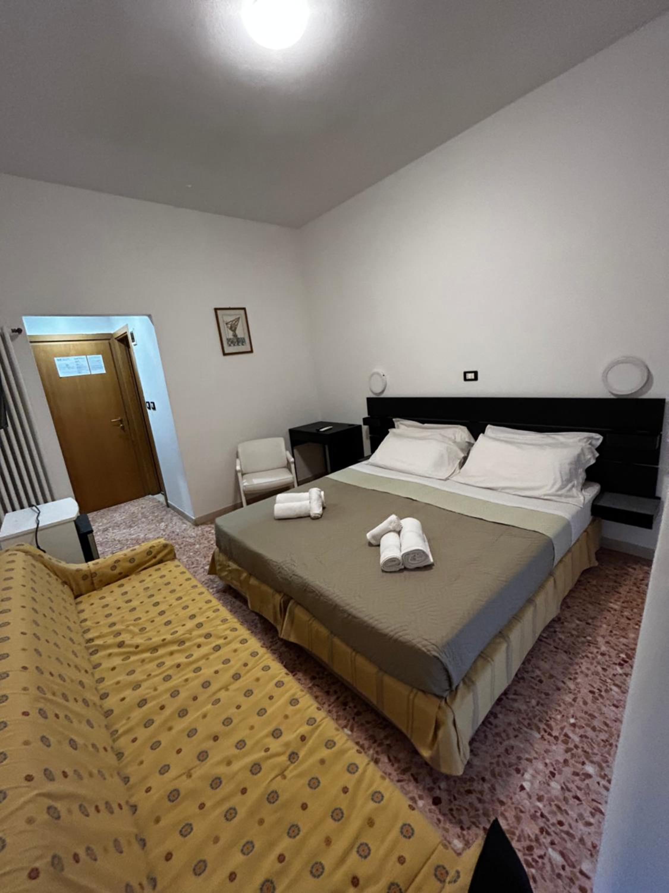 Triple Room - Photo 1