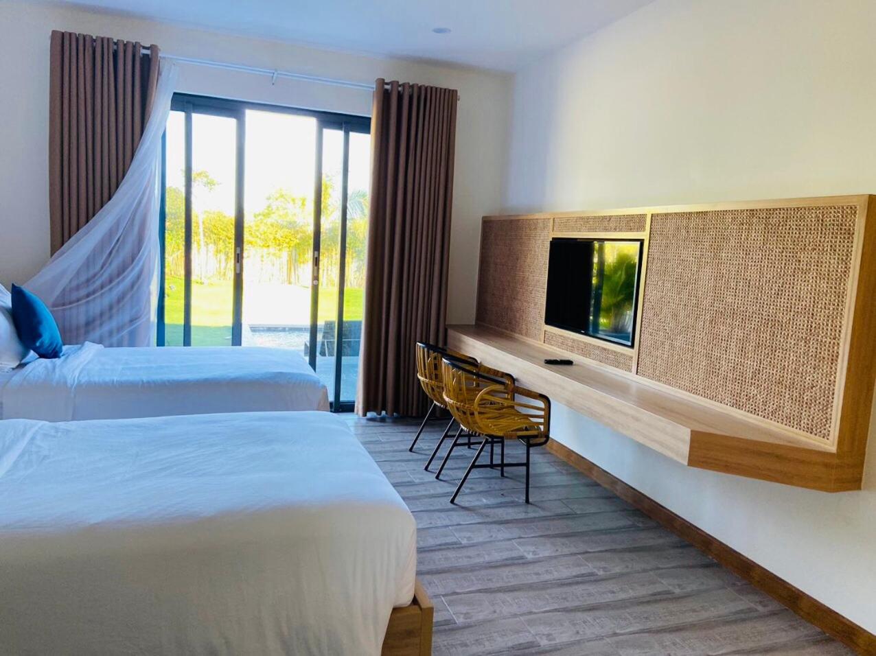 Three-Bedroom Villa photo 1
