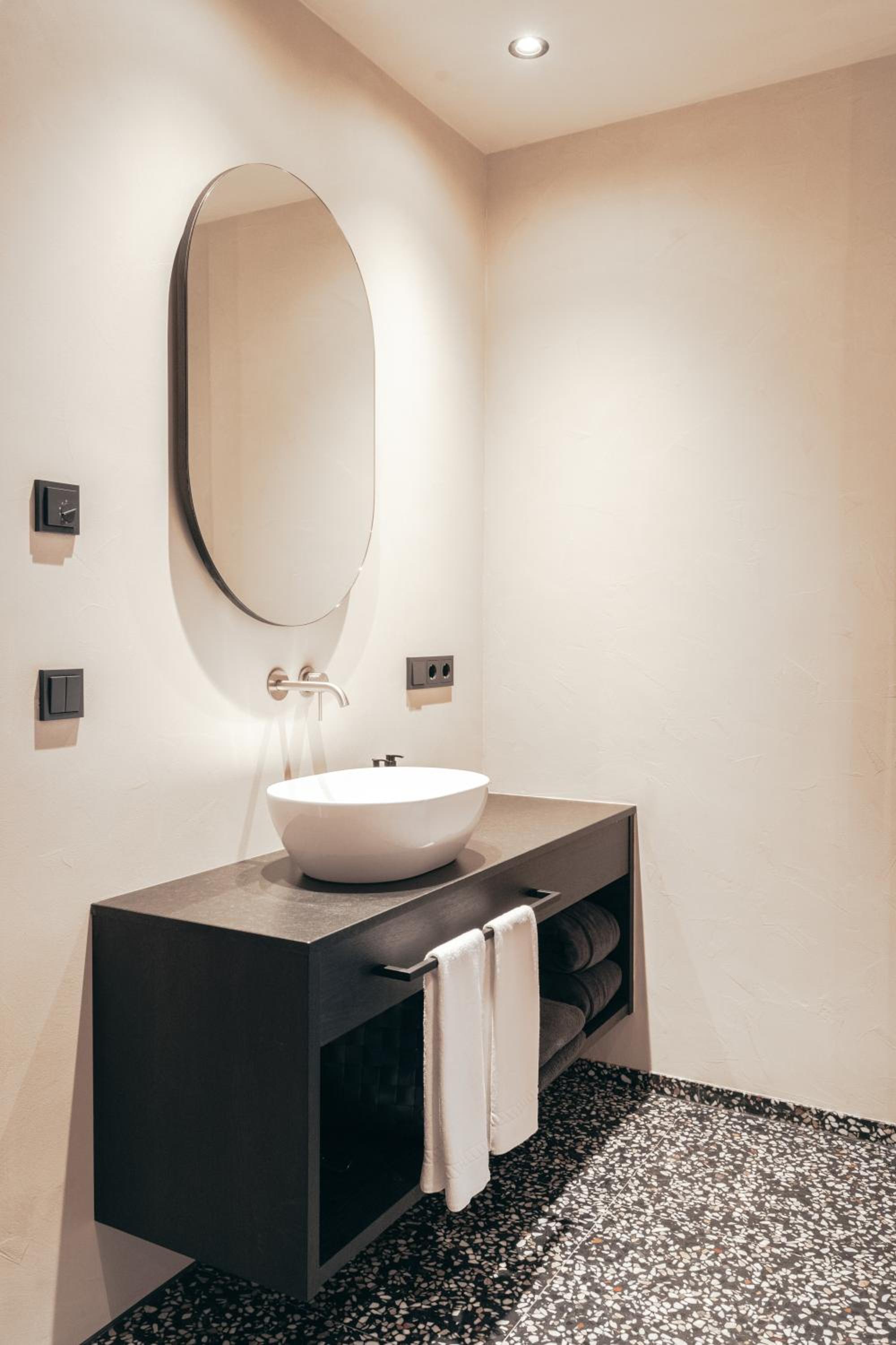 Deluxe Junior Suite - Photo 4