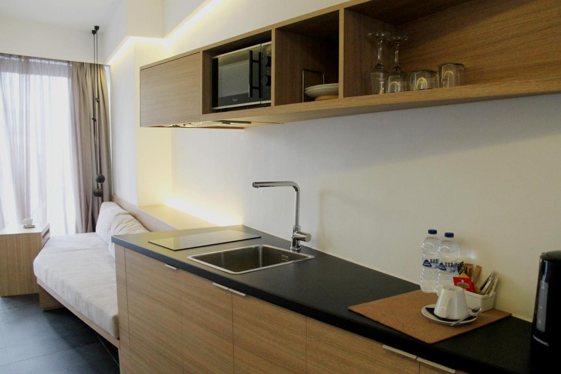 The Athens Lodge Suite with Acropolis View and Veranda photo 3