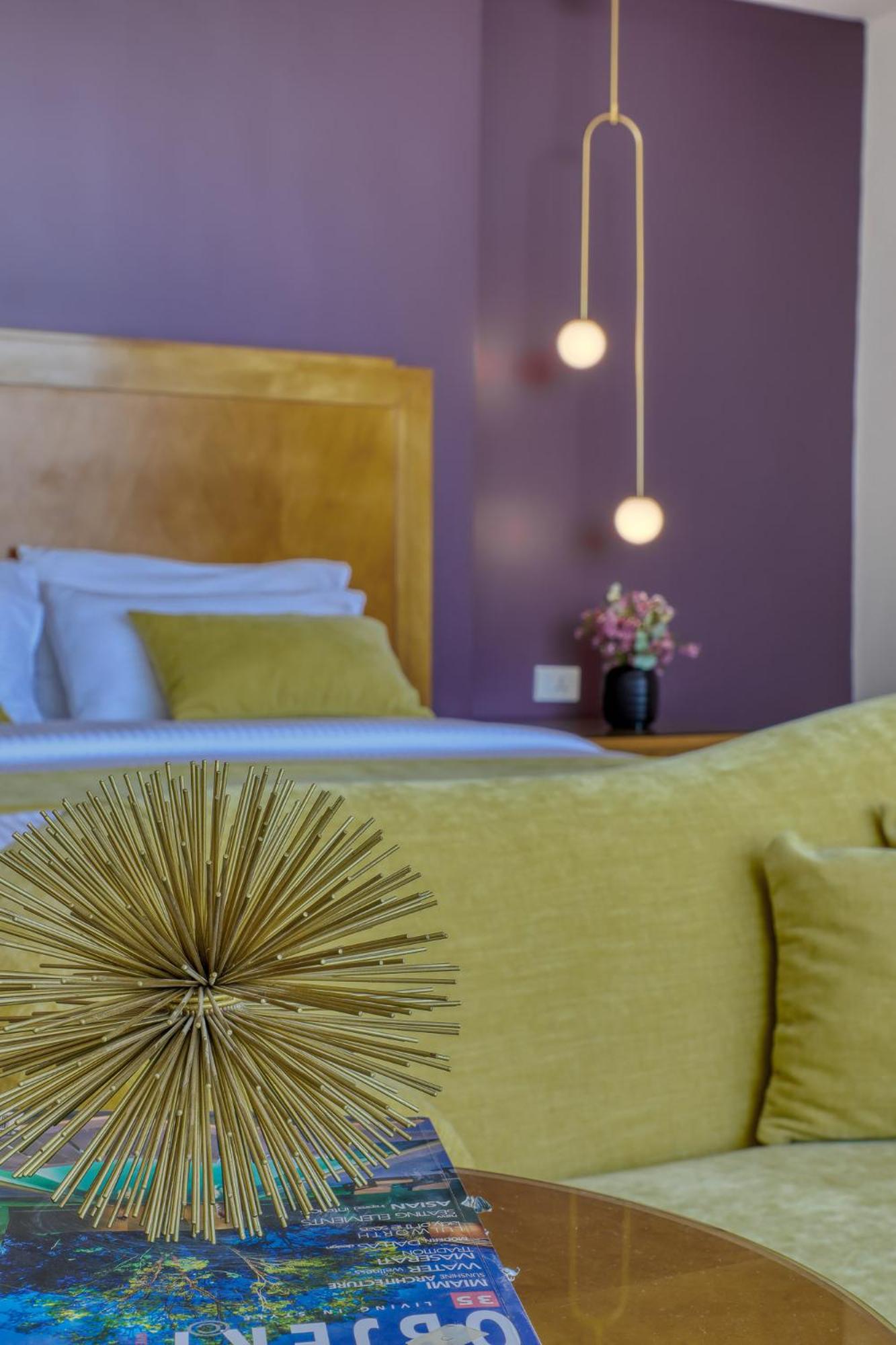 Suite with Balcony - Photo 5