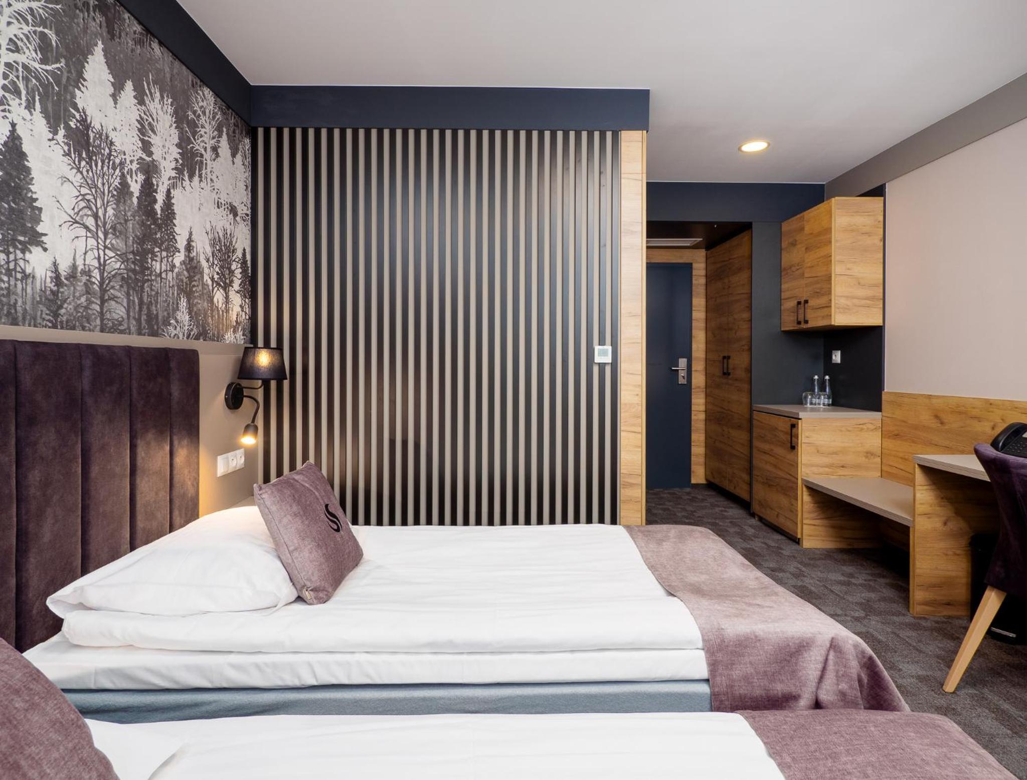 Twin Room - Photo 10