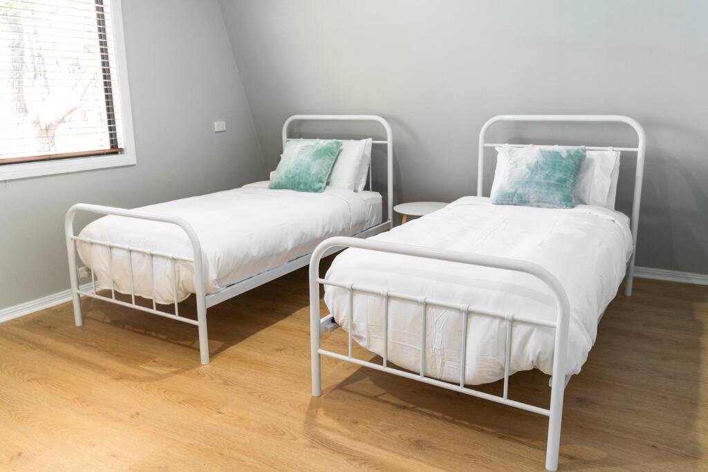 Three-Bedroom House photo 1