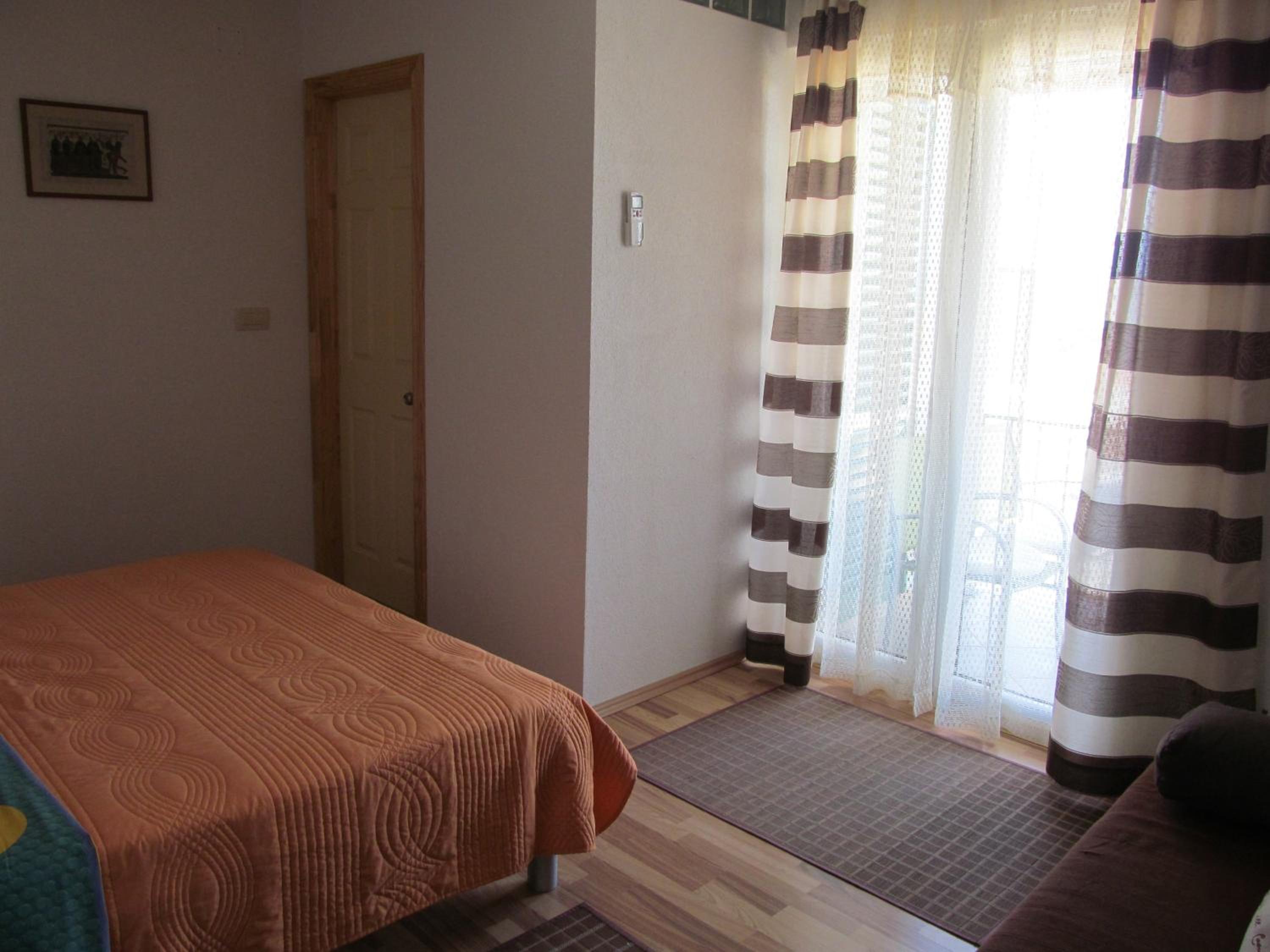 Studio Apartment photo 3