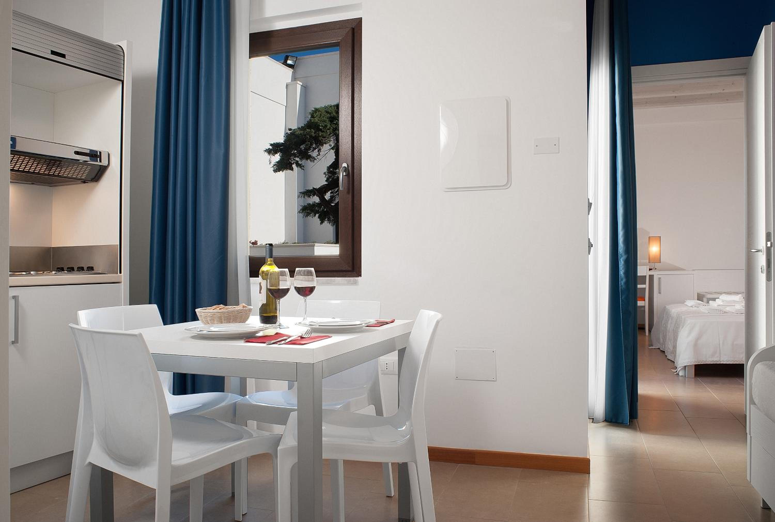 One-Bedroom Apartment photo 2