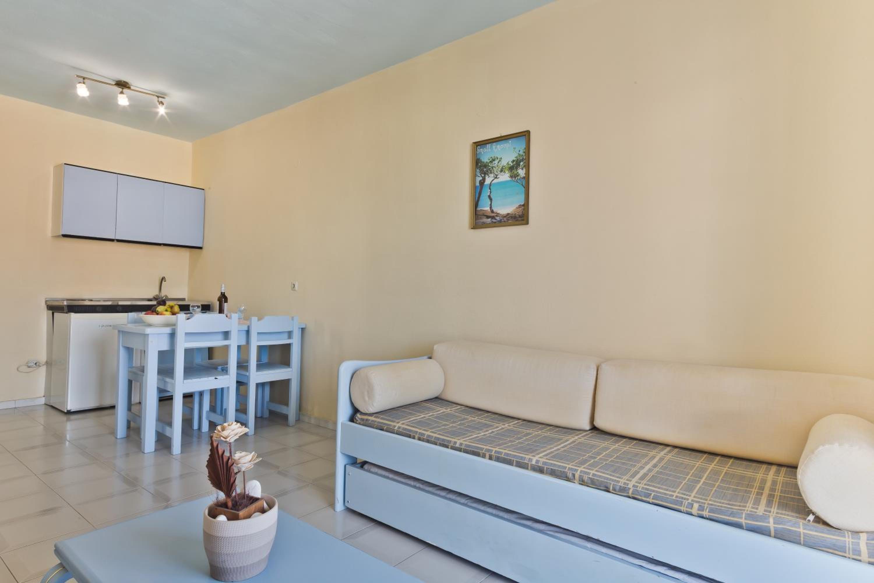 Apartment (3 Adults) - Photo 2