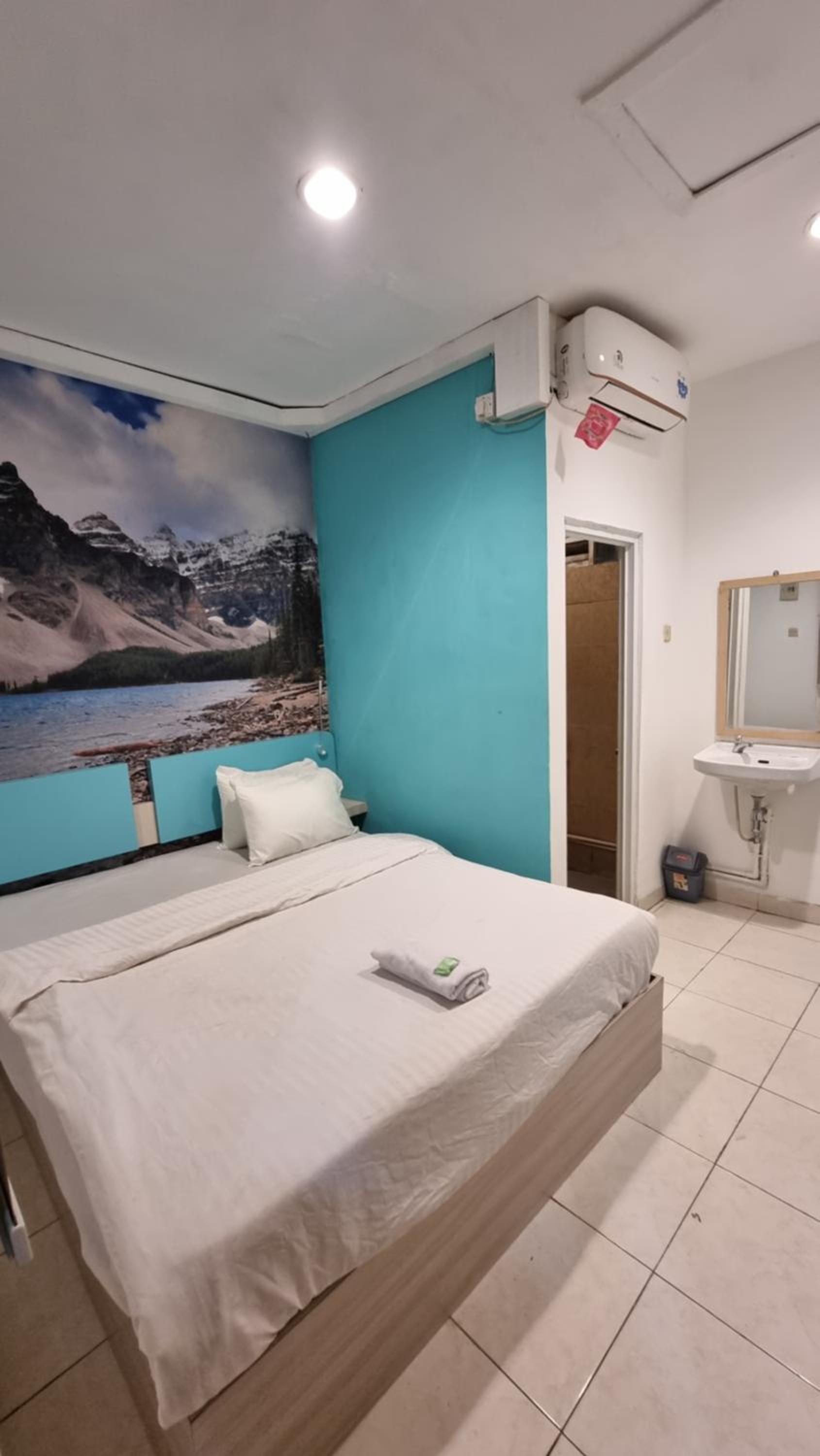 Double Room - Photo 9
