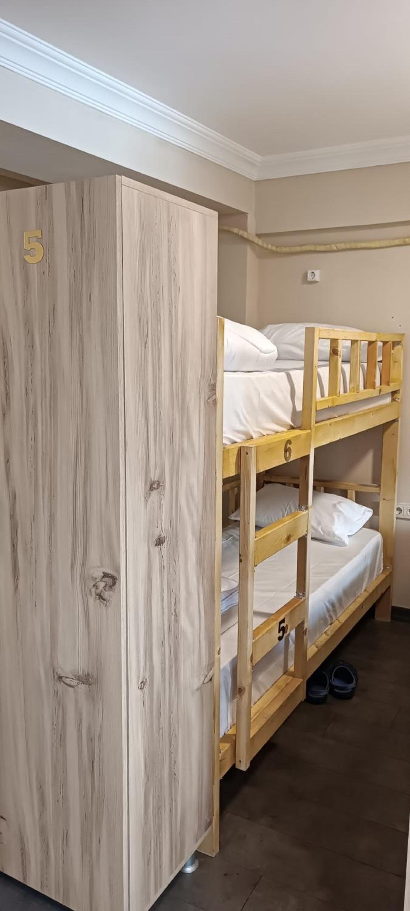Bed In 10-Bed Mixed Dormitory Room photo 1