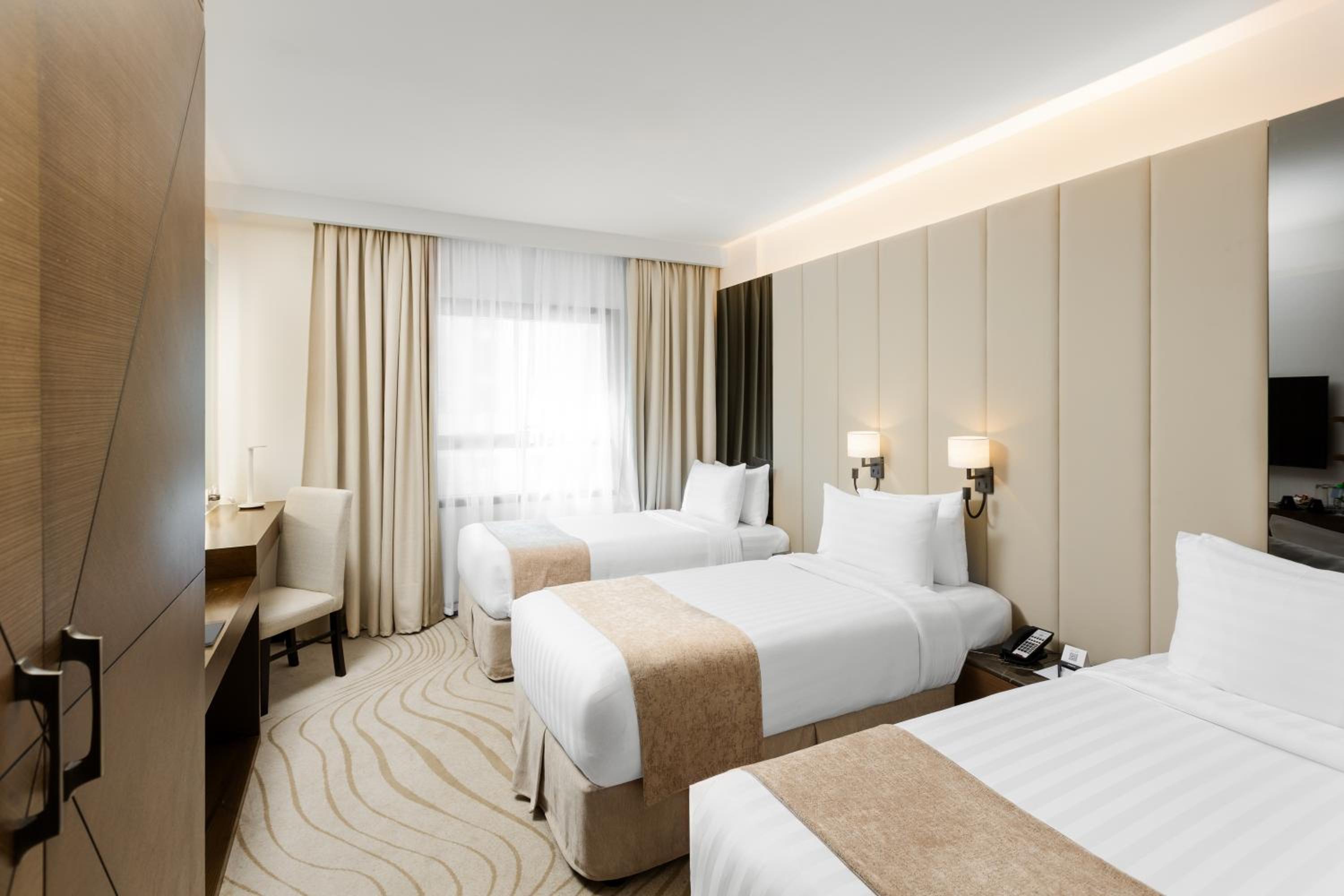 Standard Triple Room - Photo 4