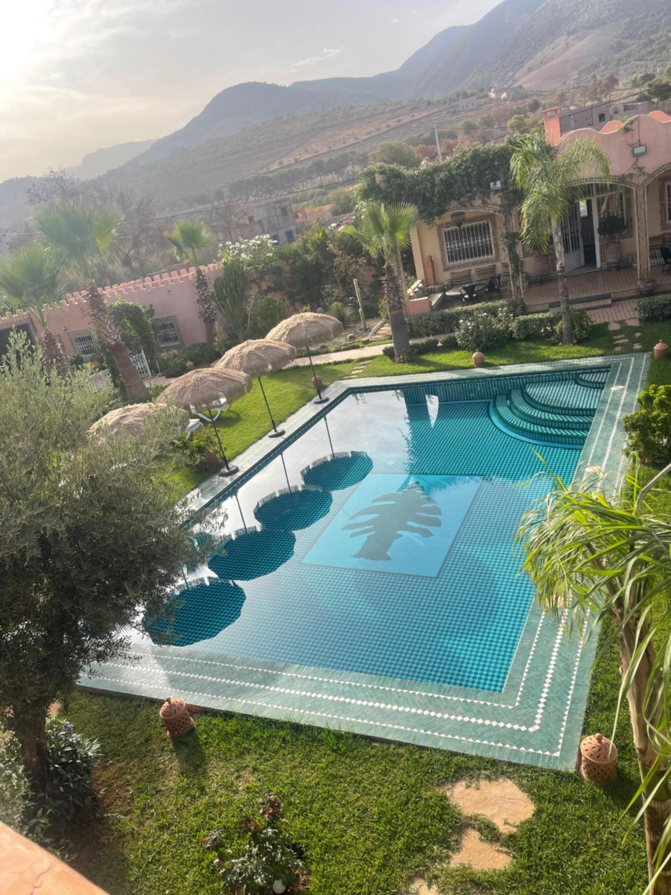 Villa with Private Pool - Photo 11