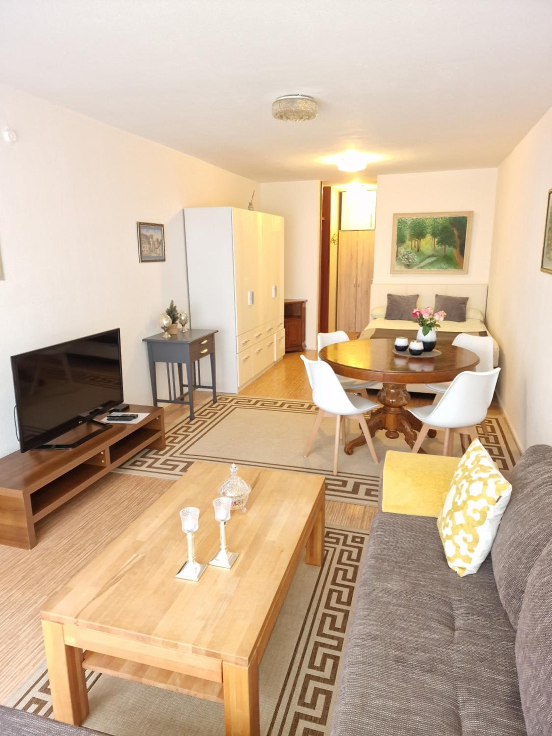 Studio Apartment