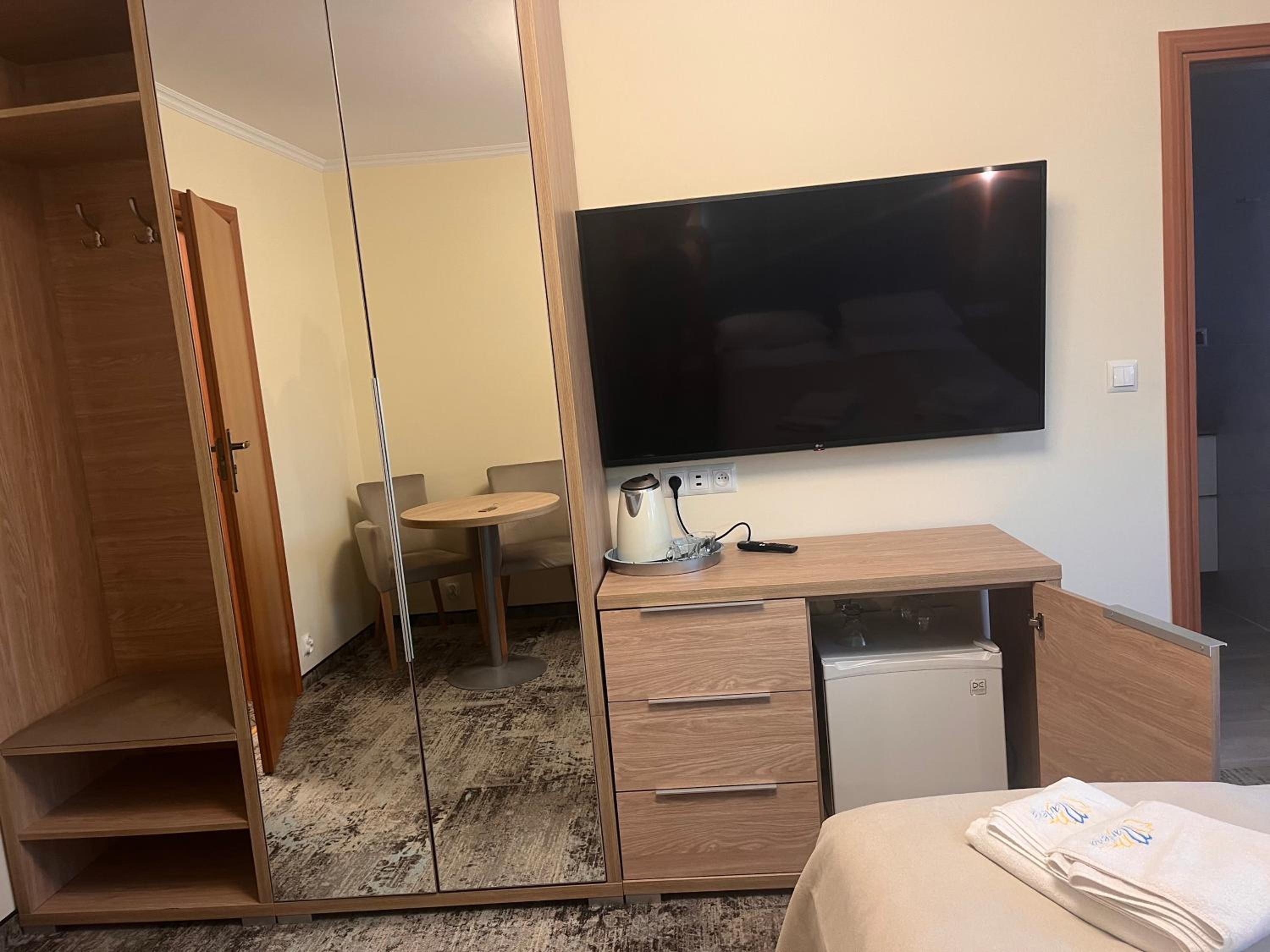 Deluxe Double Room photo 3